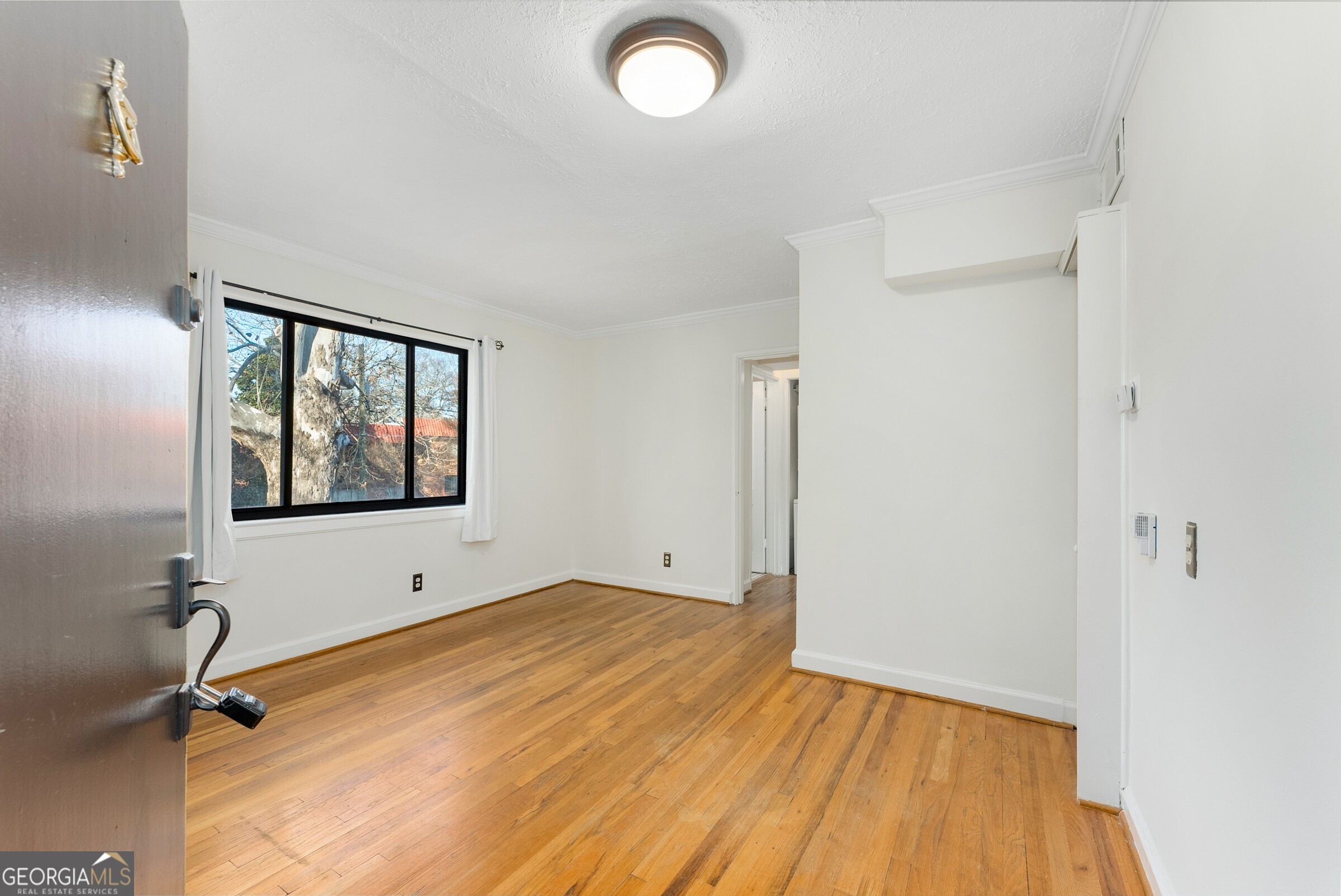 323 3rd Street NE # 5