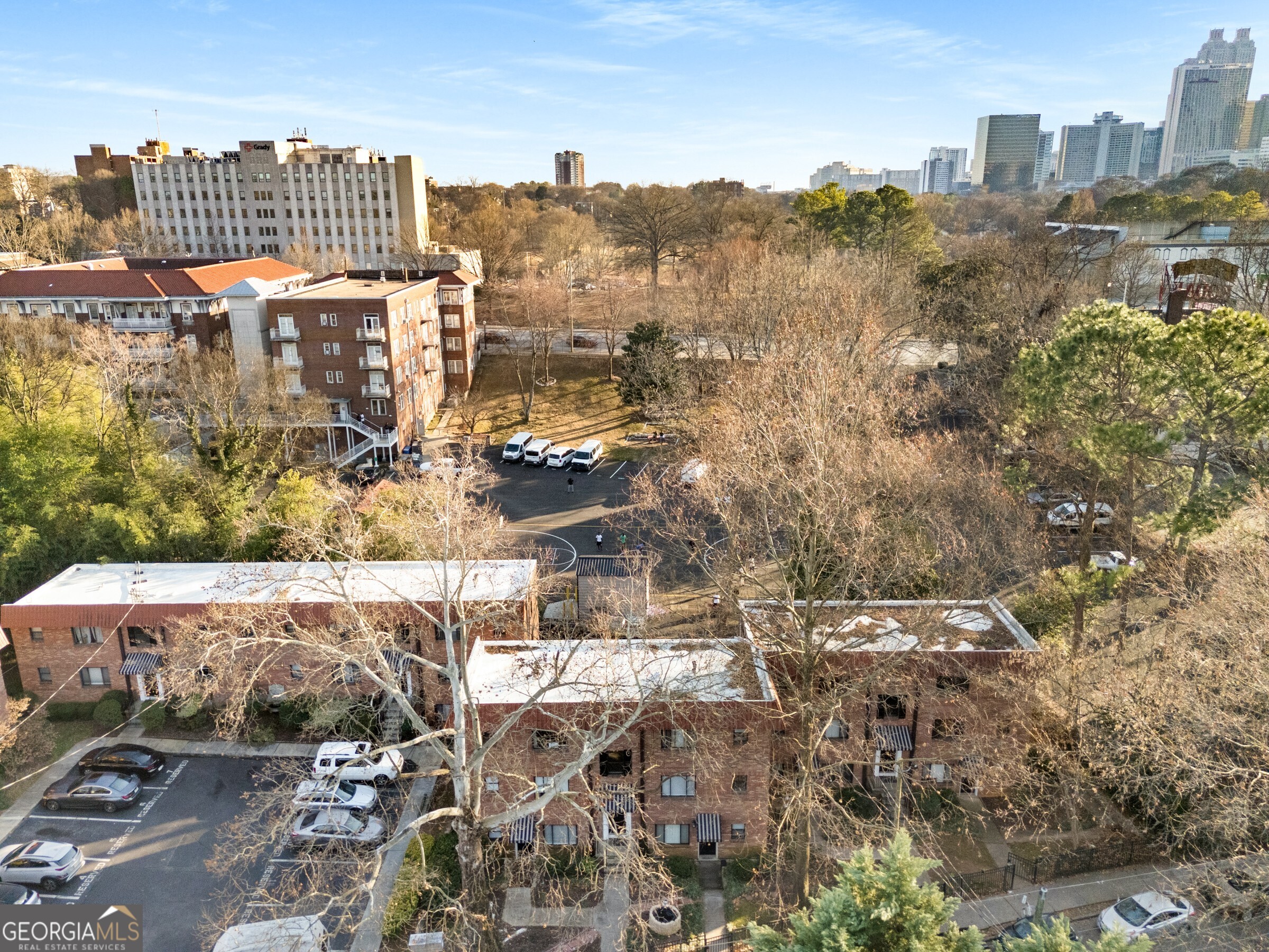 323 3rd Street NE # 5