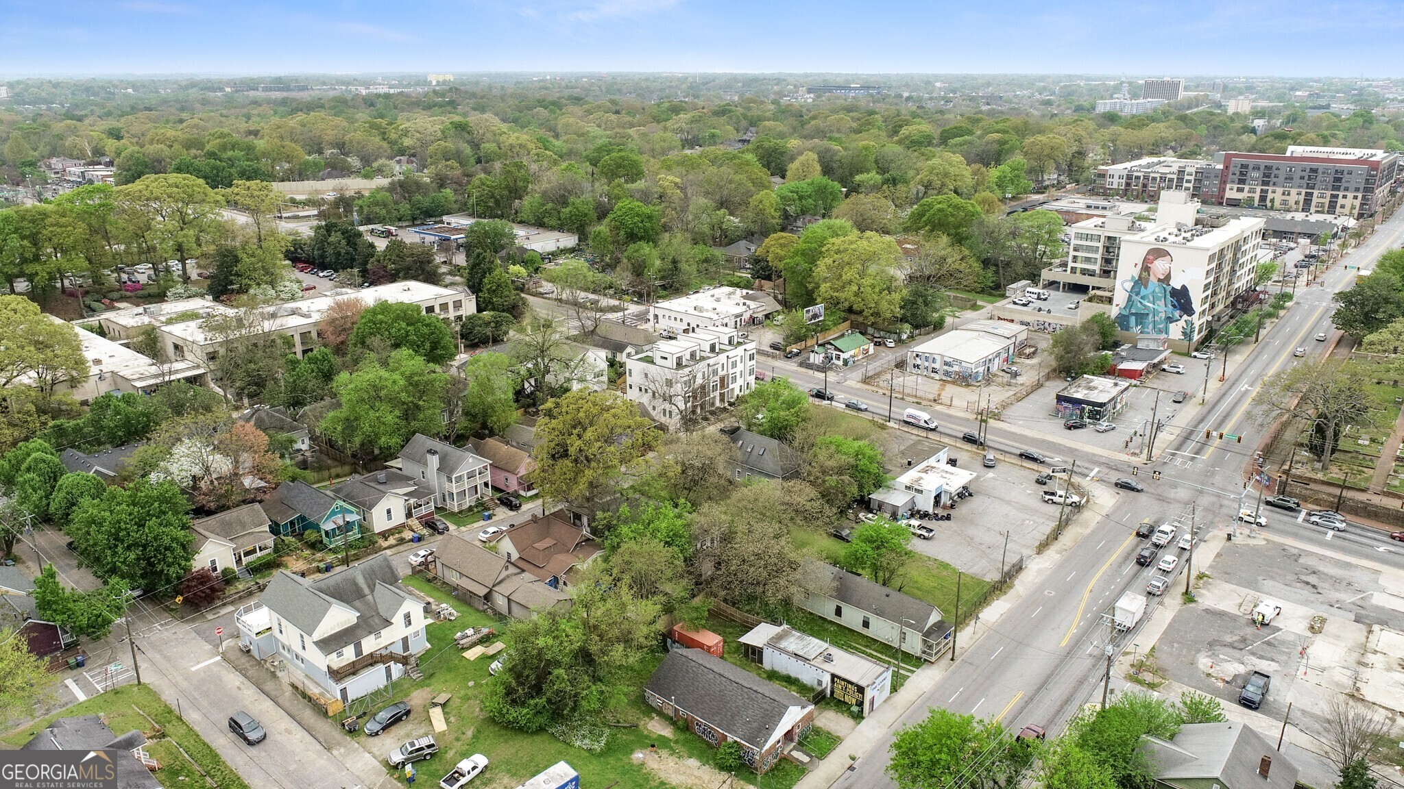615 Memorial Drive SE