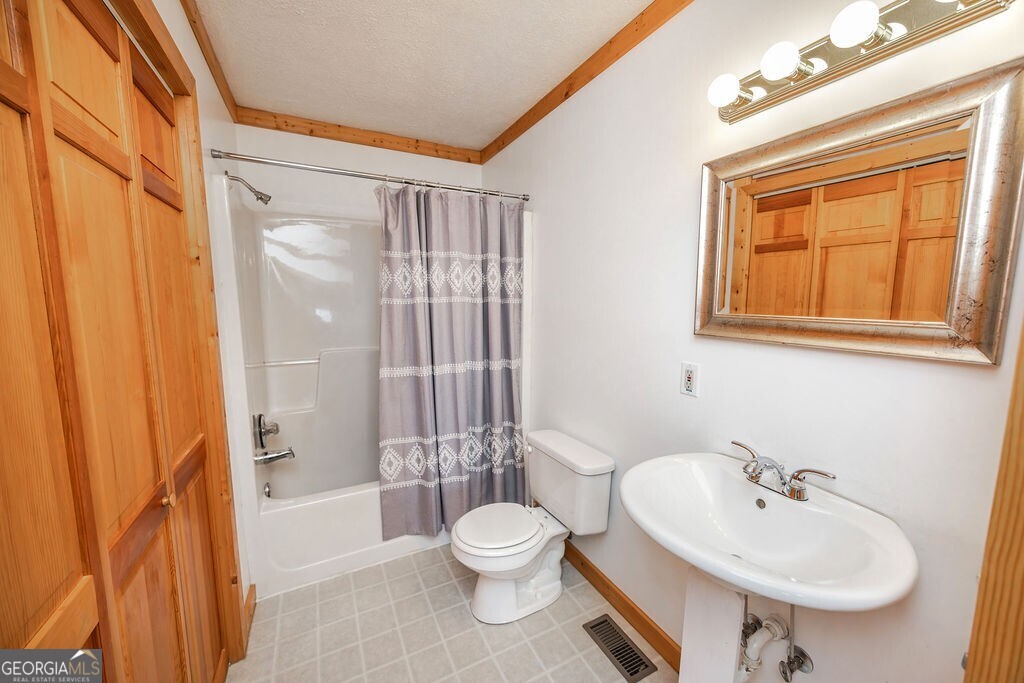 937 Aurora Lane