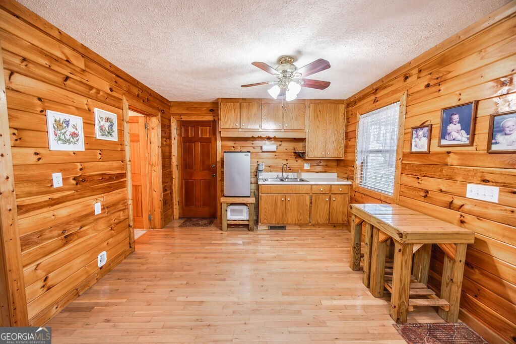 937 Aurora Lane
