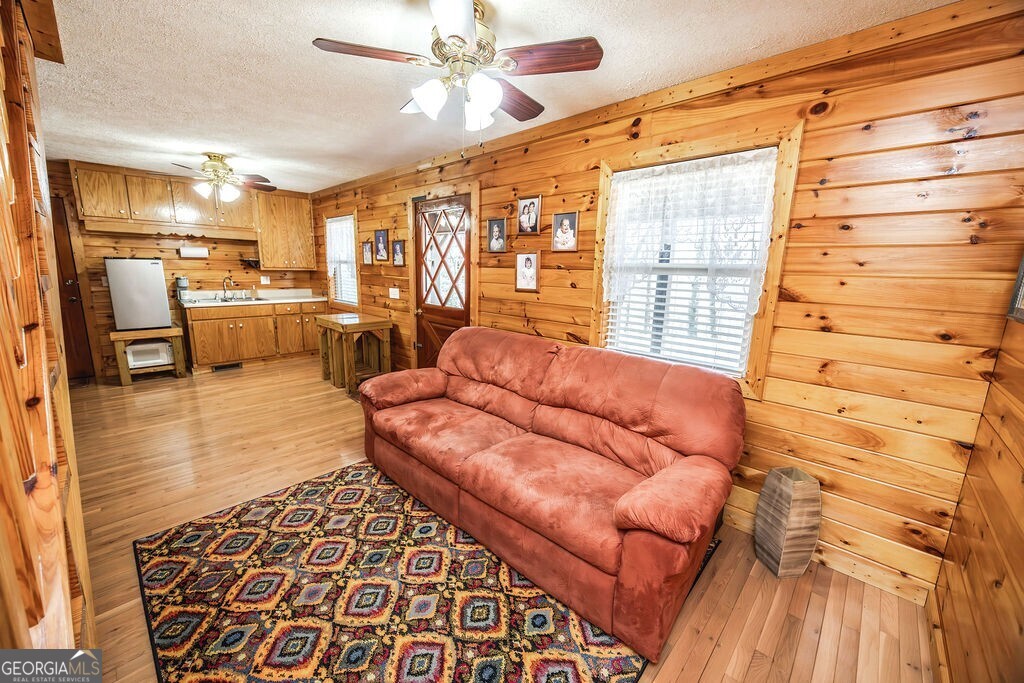 937 Aurora Lane