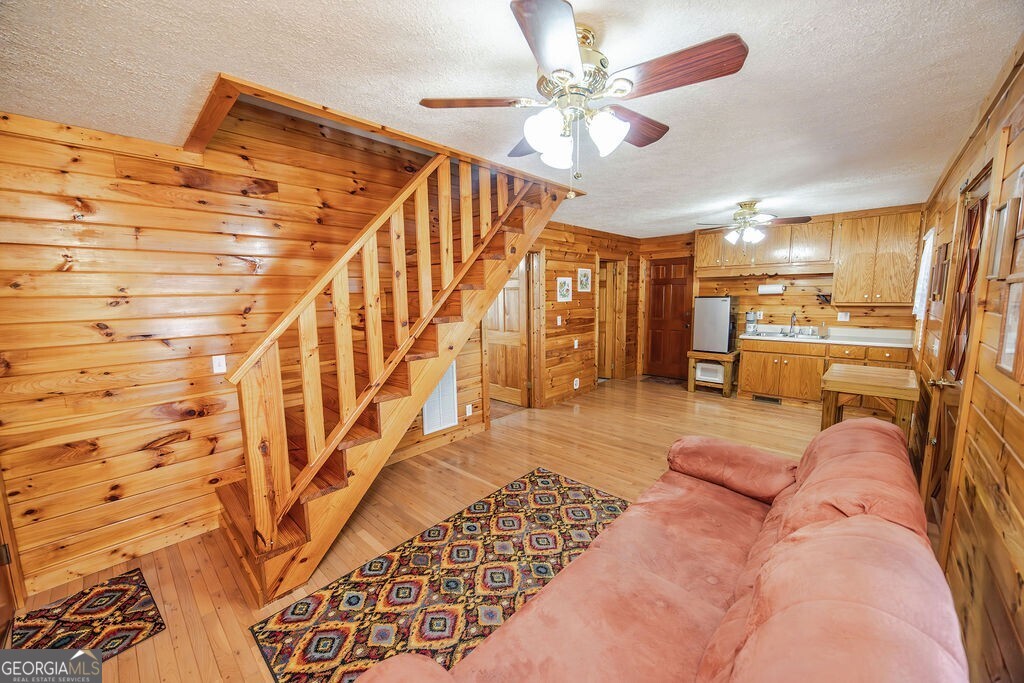 937 Aurora Lane