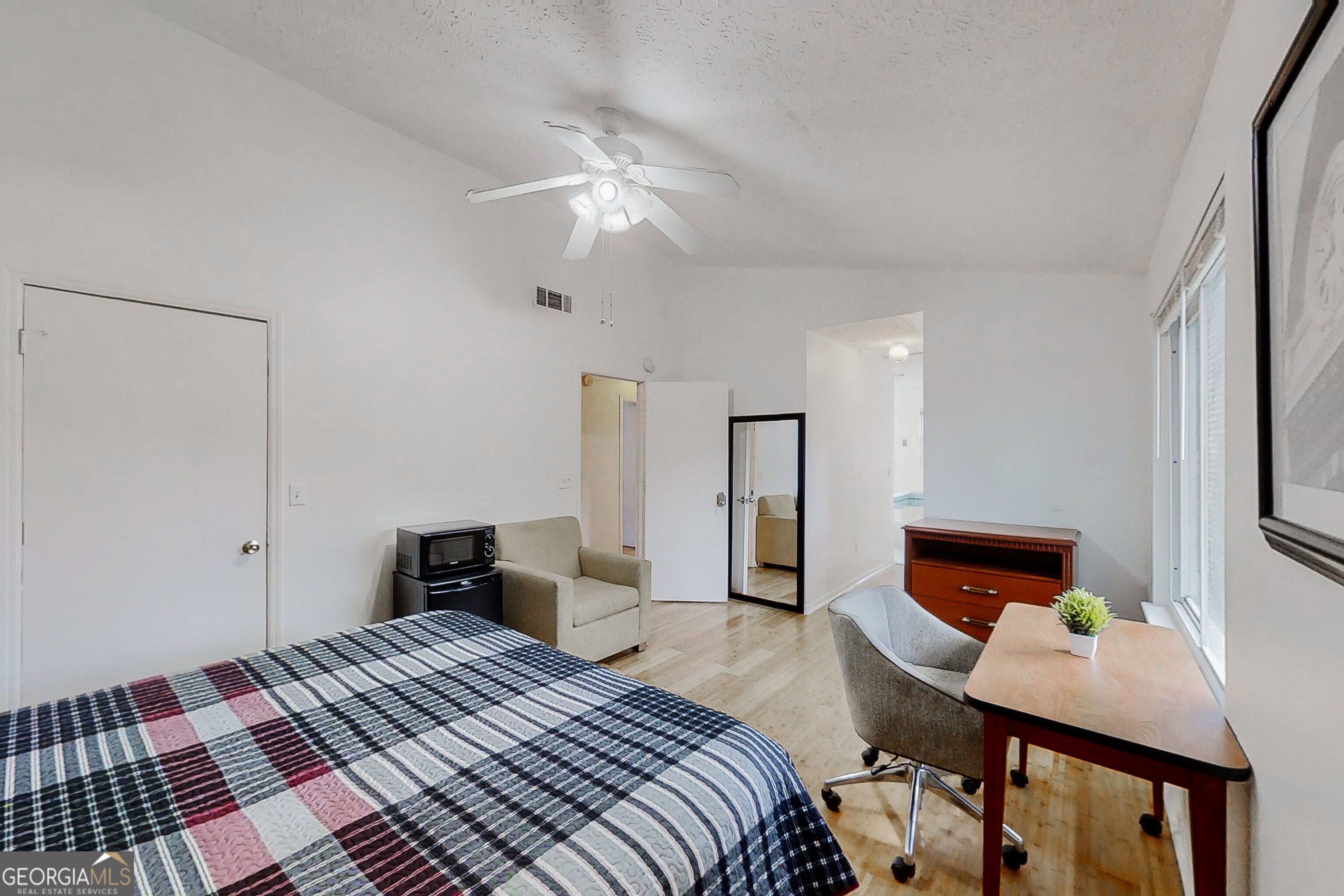 4422 Wellington Terrace