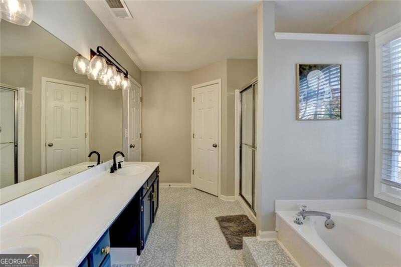 2389 Lake Villas Lane