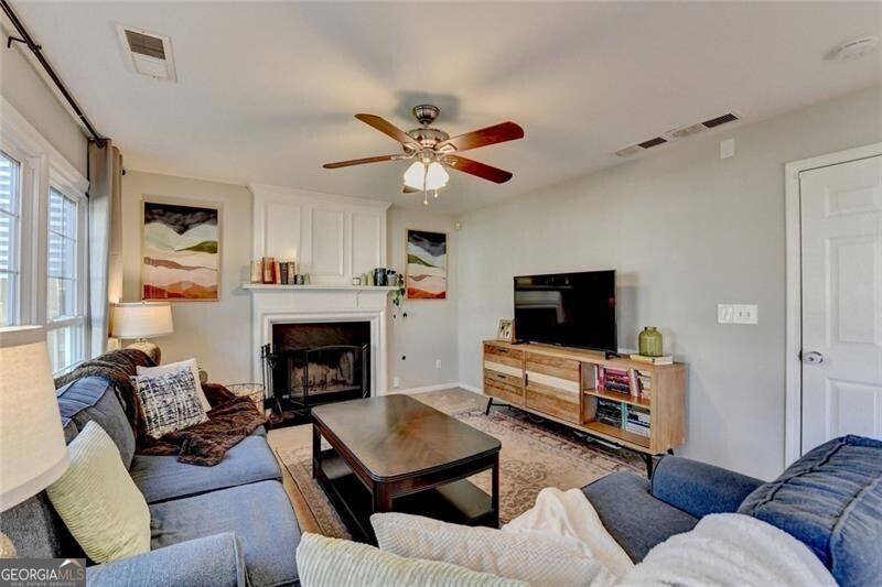 2389 Lake Villas Lane