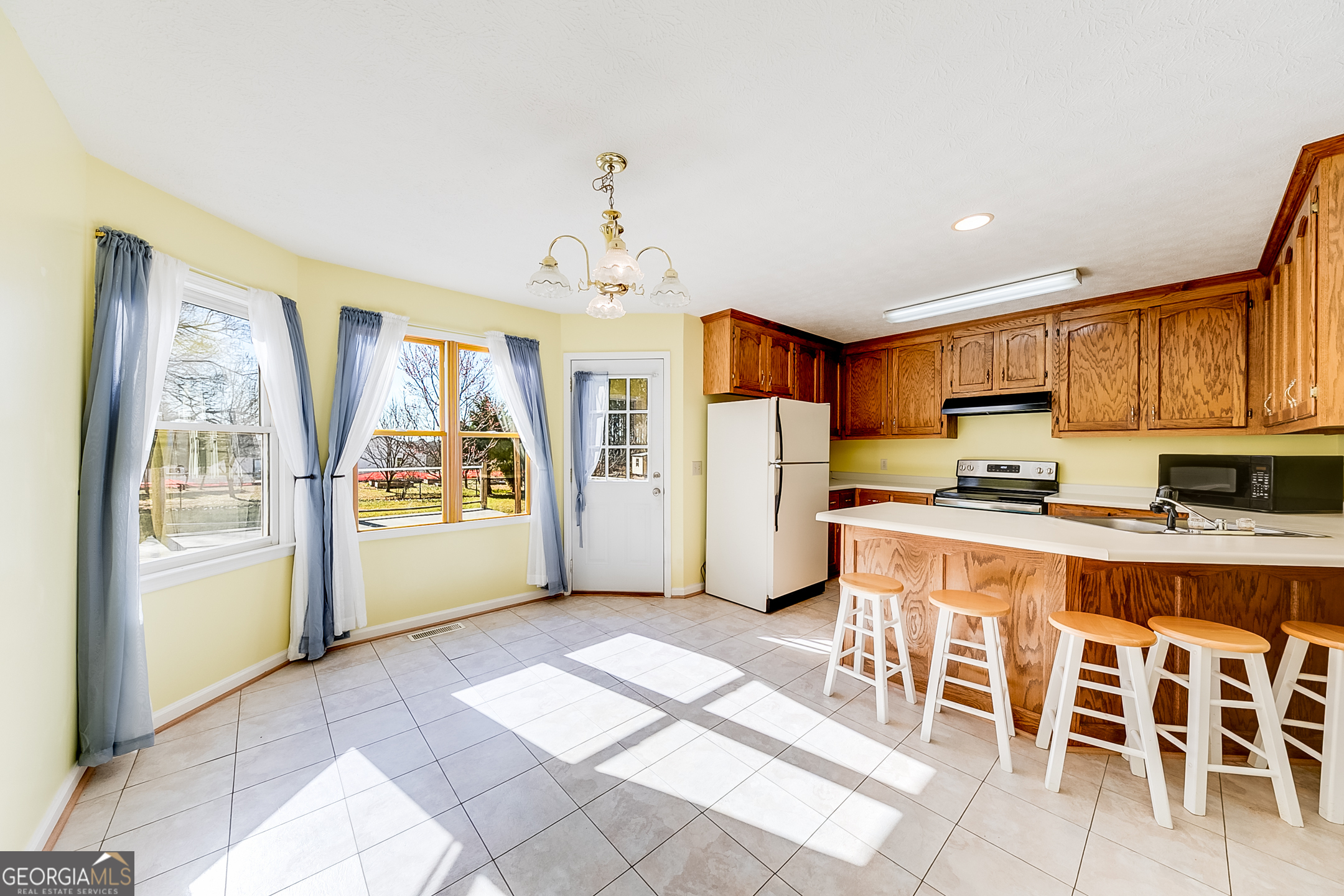 833 Lodgeview Drive