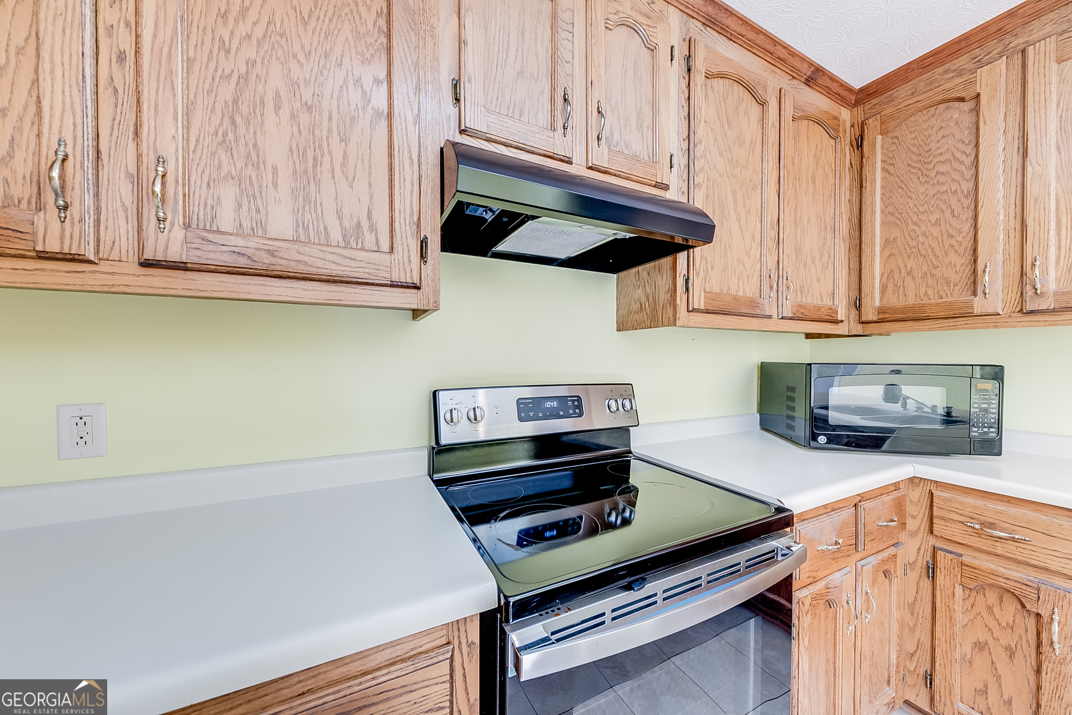 833 Lodgeview Drive