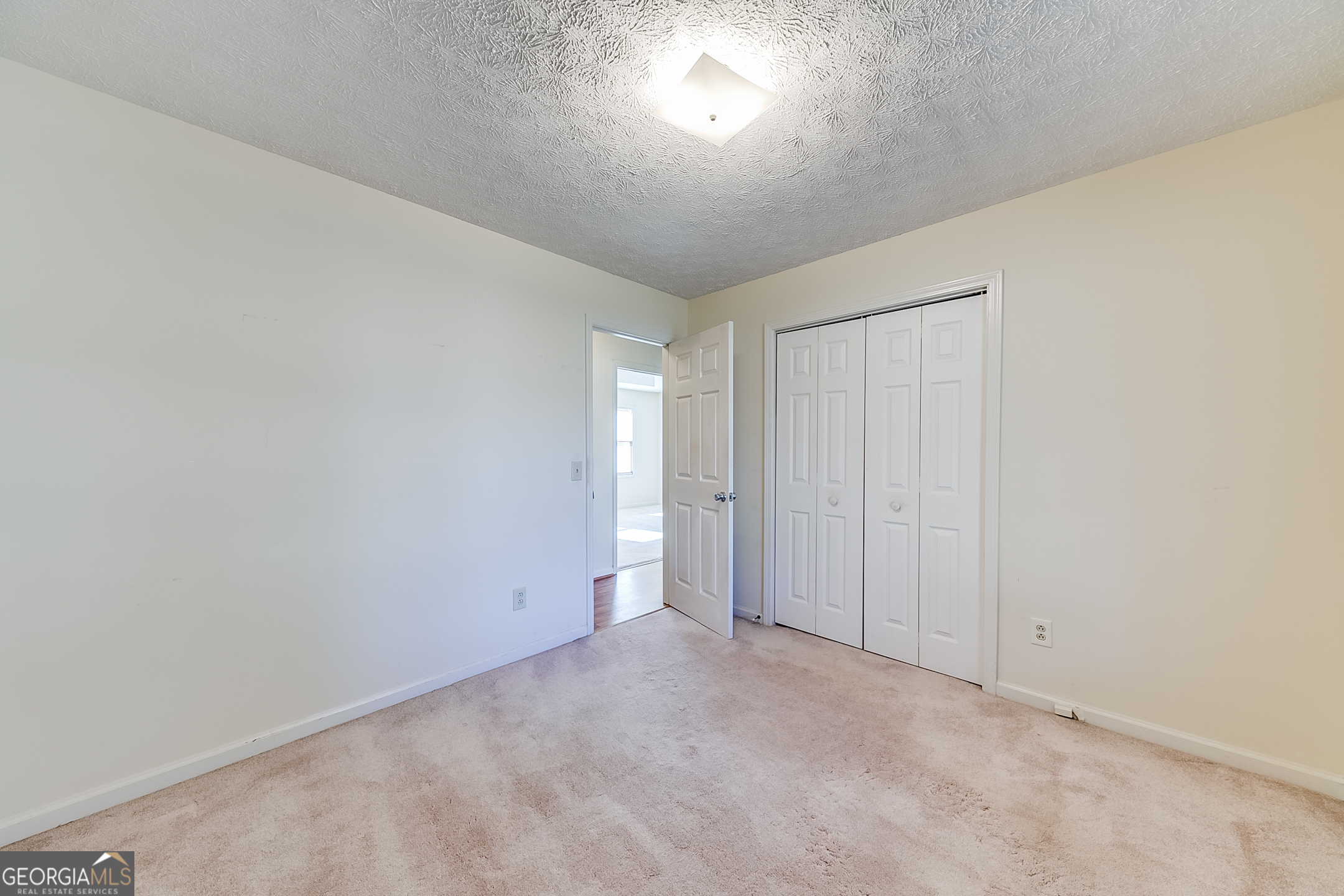 833 Lodgeview Drive