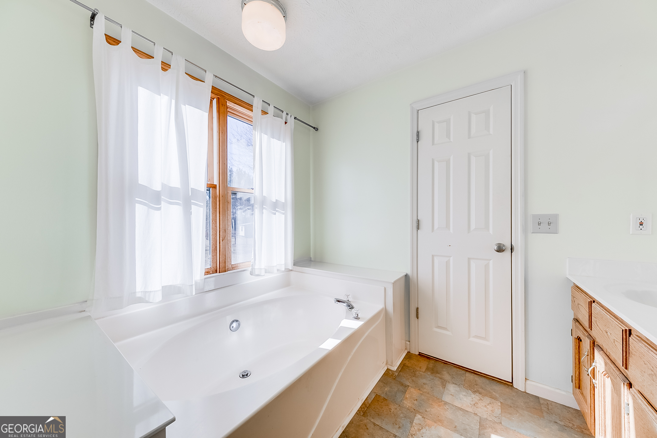 833 Lodgeview Drive