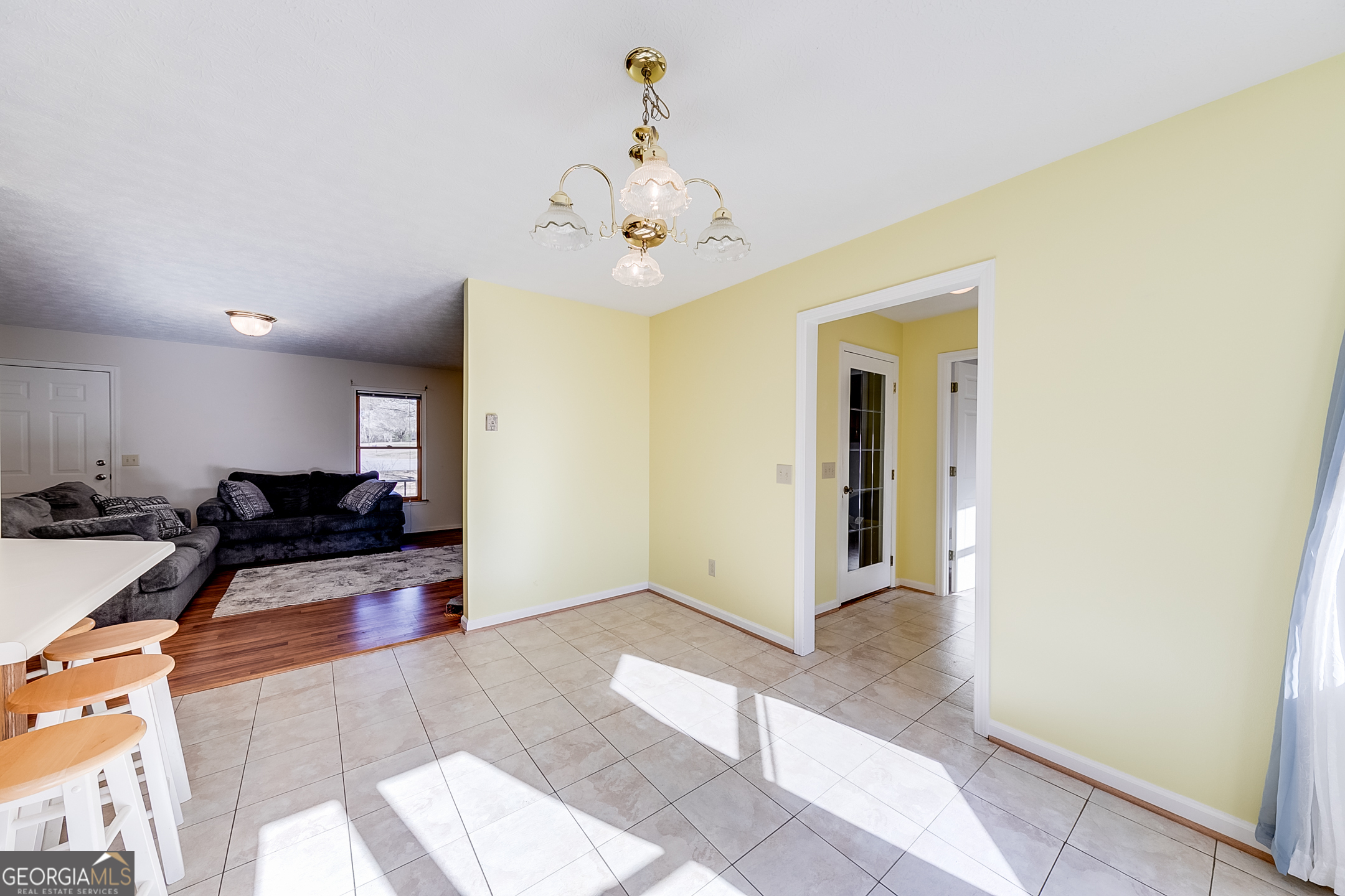 833 Lodgeview Drive