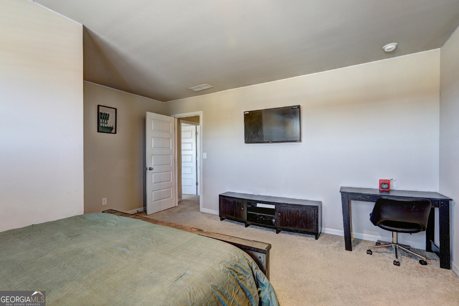 2695 Ridge Manor Drive