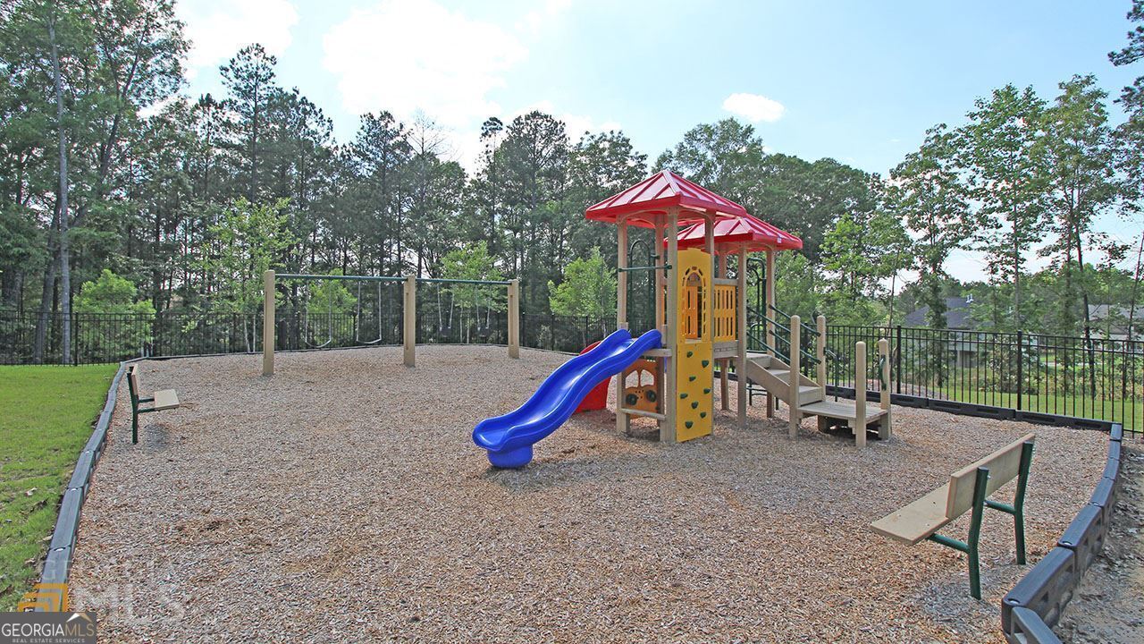 2695 Ridge Manor Drive