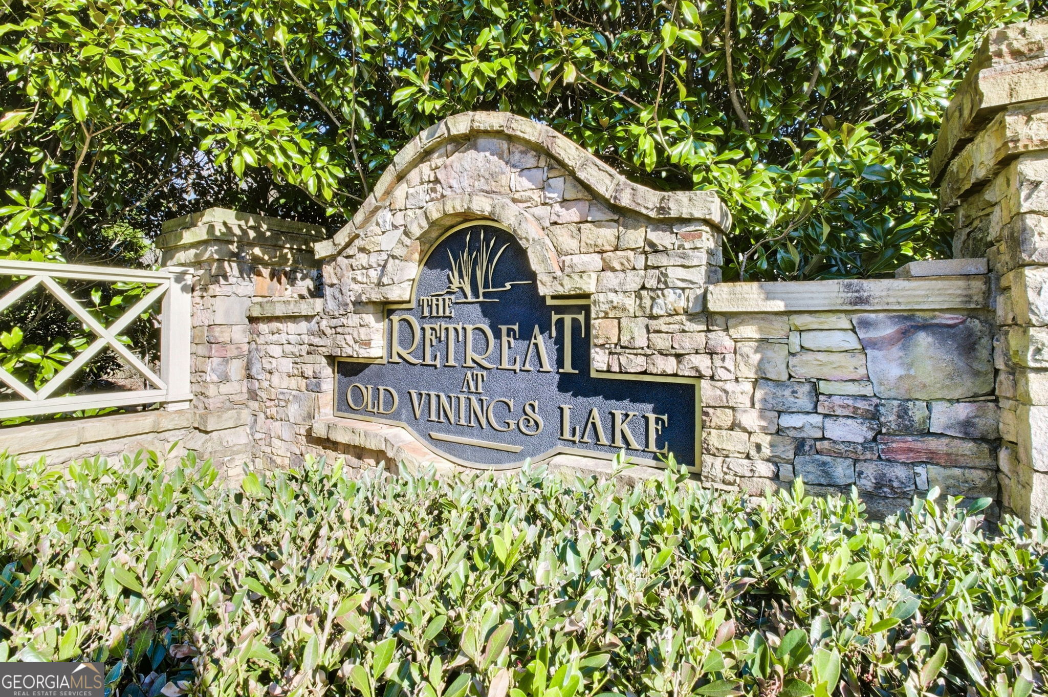 5466 Vinings Lake Way