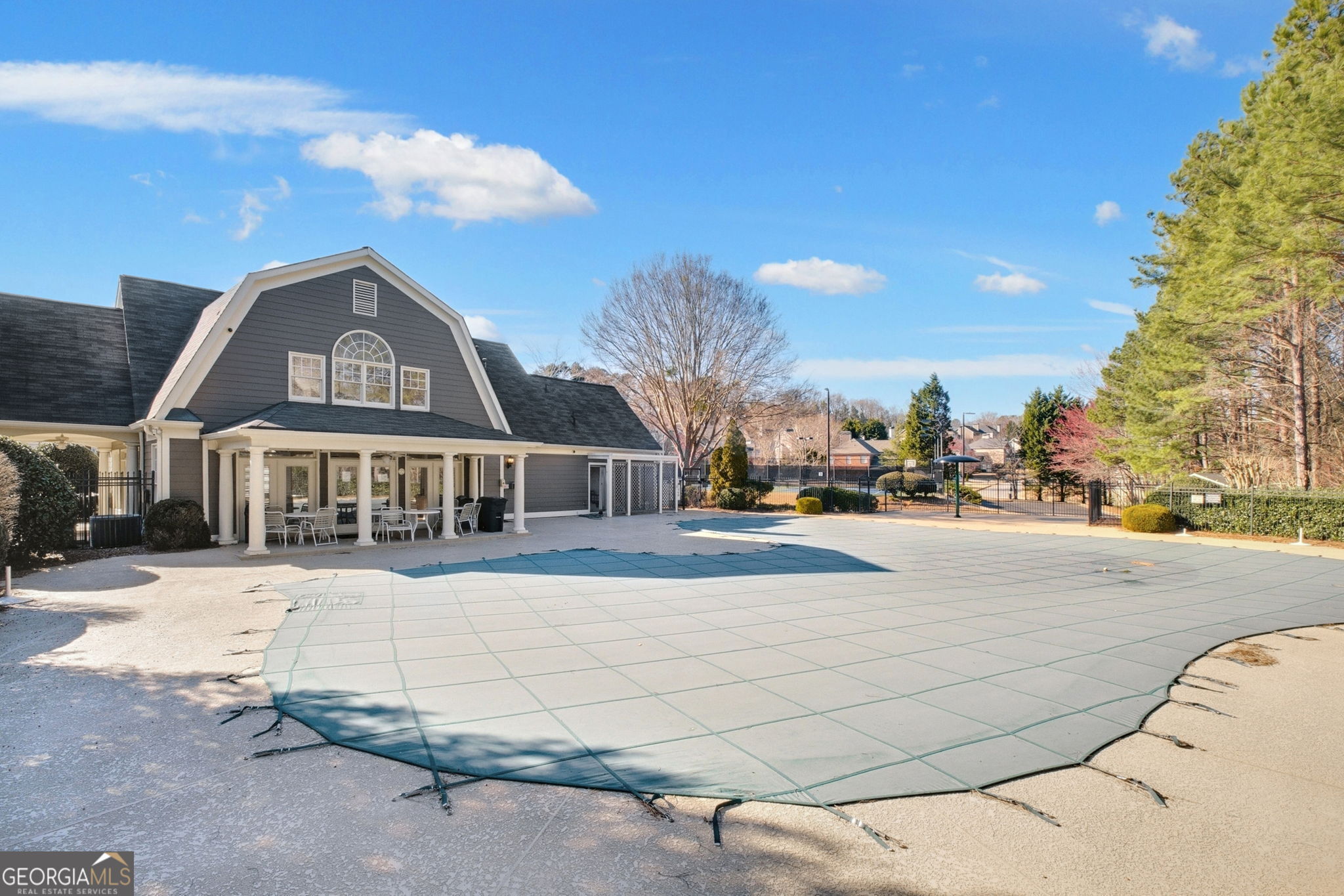 5466 Vinings Lake Way