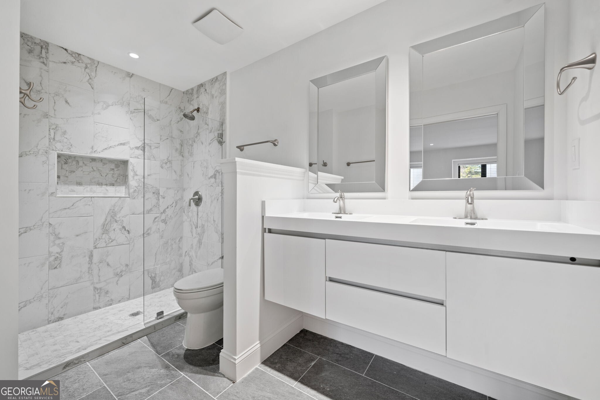 213 Tuxworth Circle