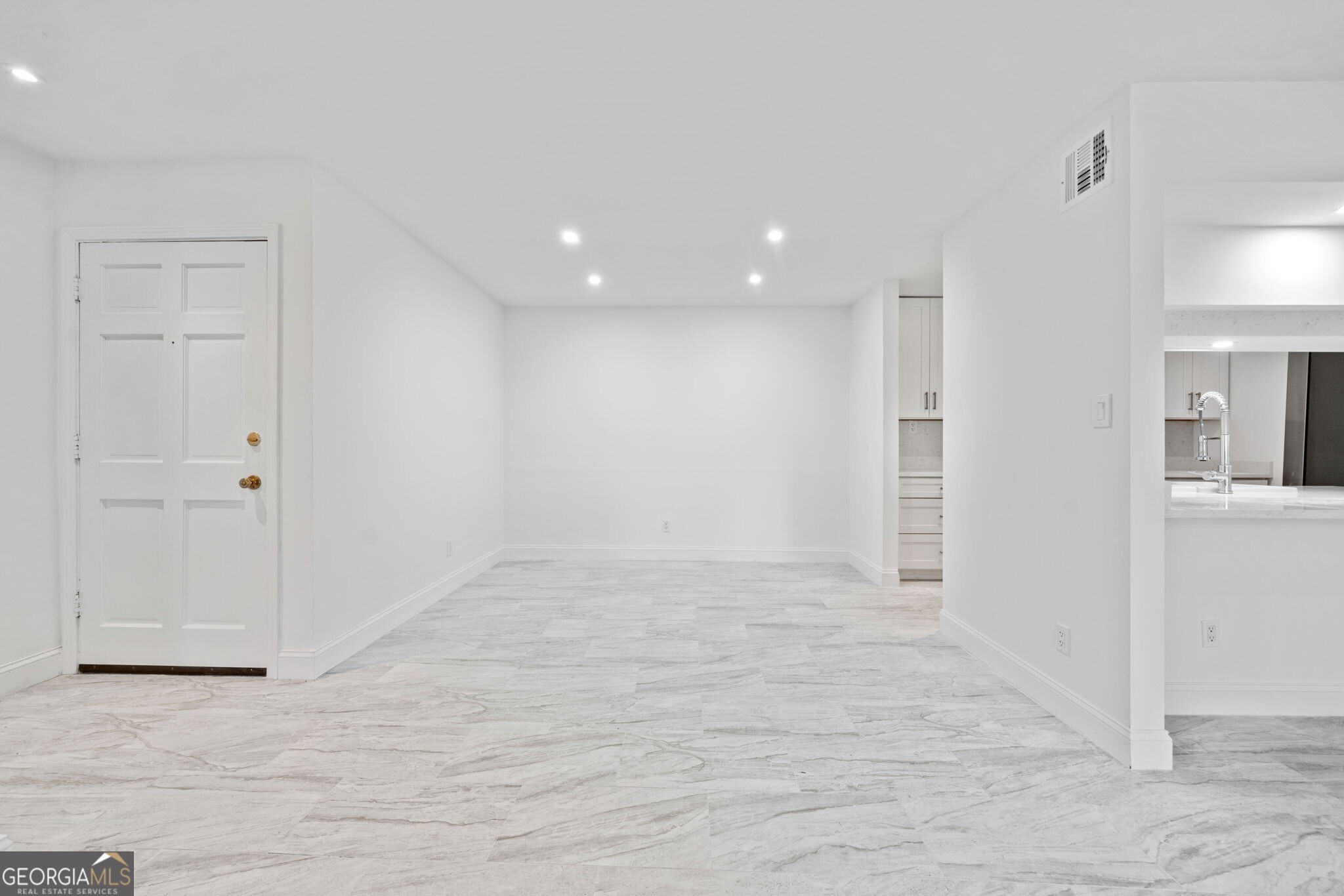 213 Tuxworth Circle