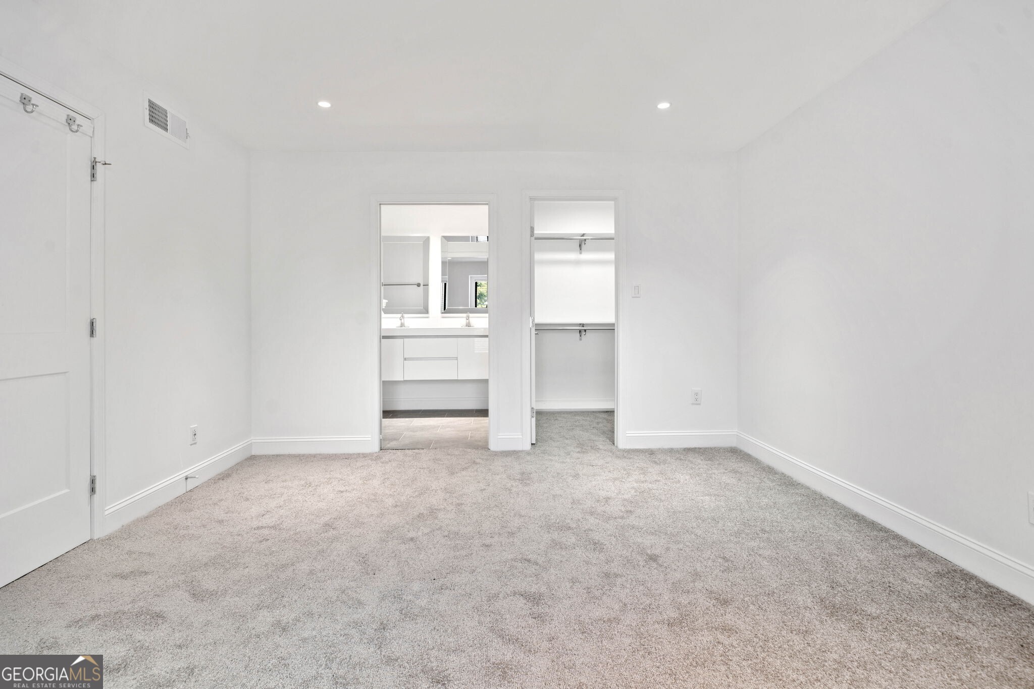 213 Tuxworth Circle