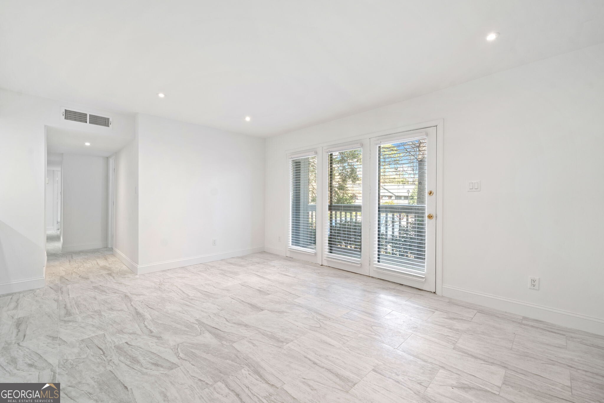 213 Tuxworth Circle