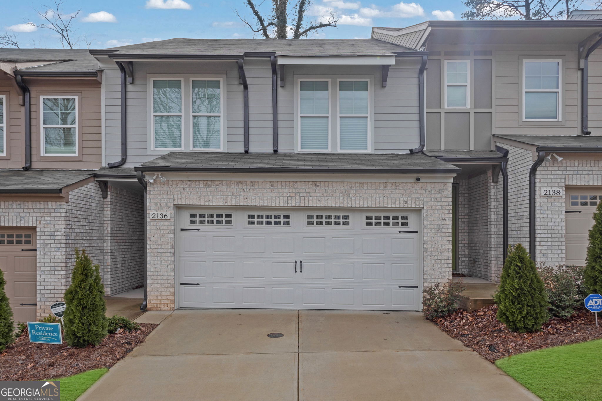 2136 Garden Place