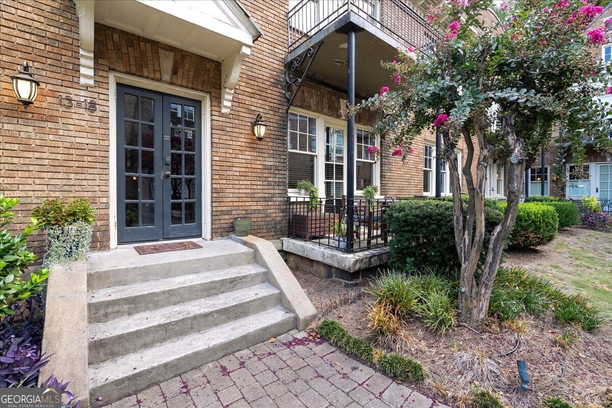 907 Piedmont Avenue NE # 13