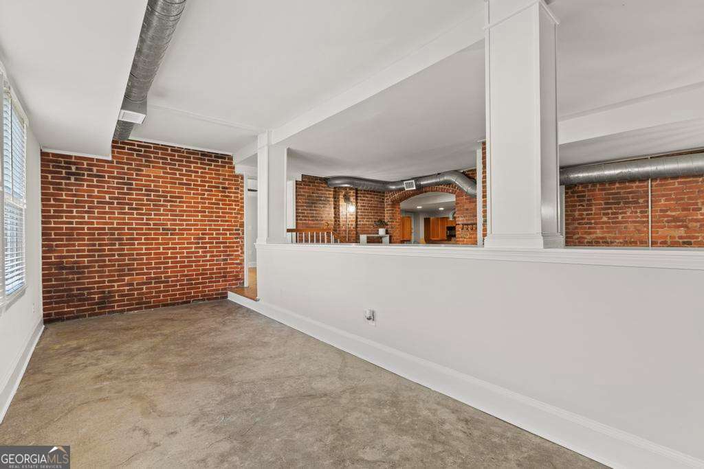 616 N Highland Avenue NE # 13B