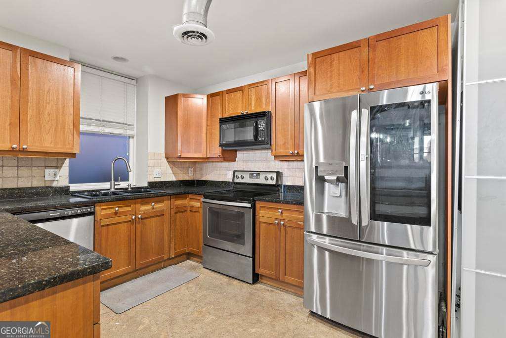 616 N Highland Avenue NE # 13B