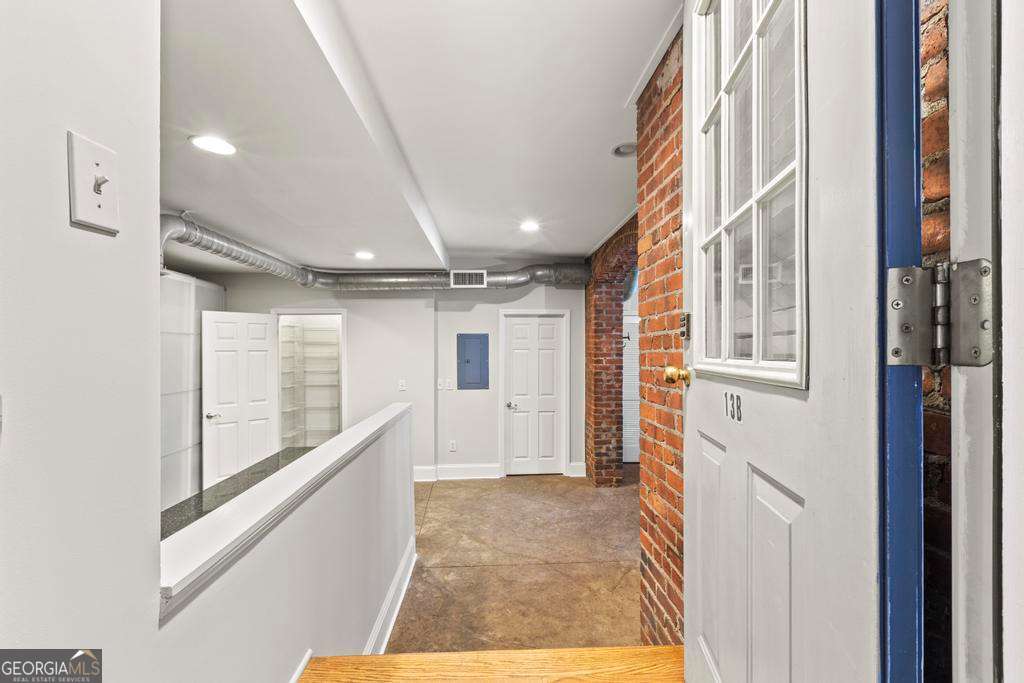 616 N Highland Avenue NE # 13B