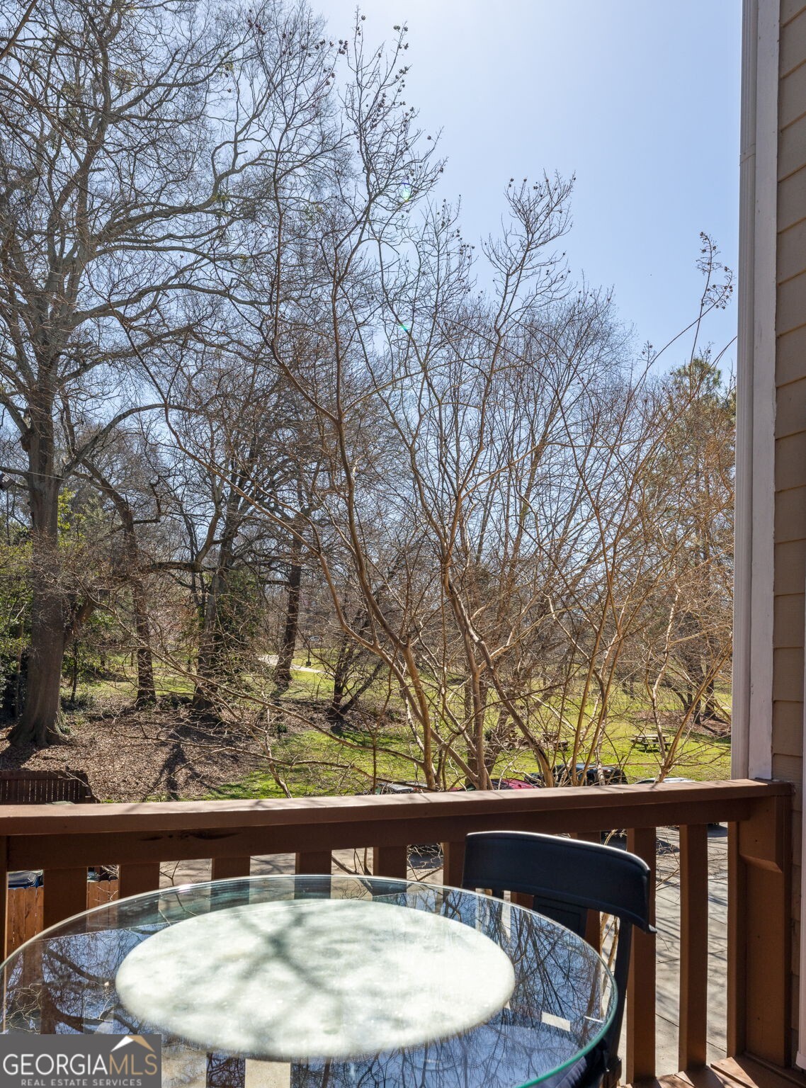 651 Park Village Drive NE