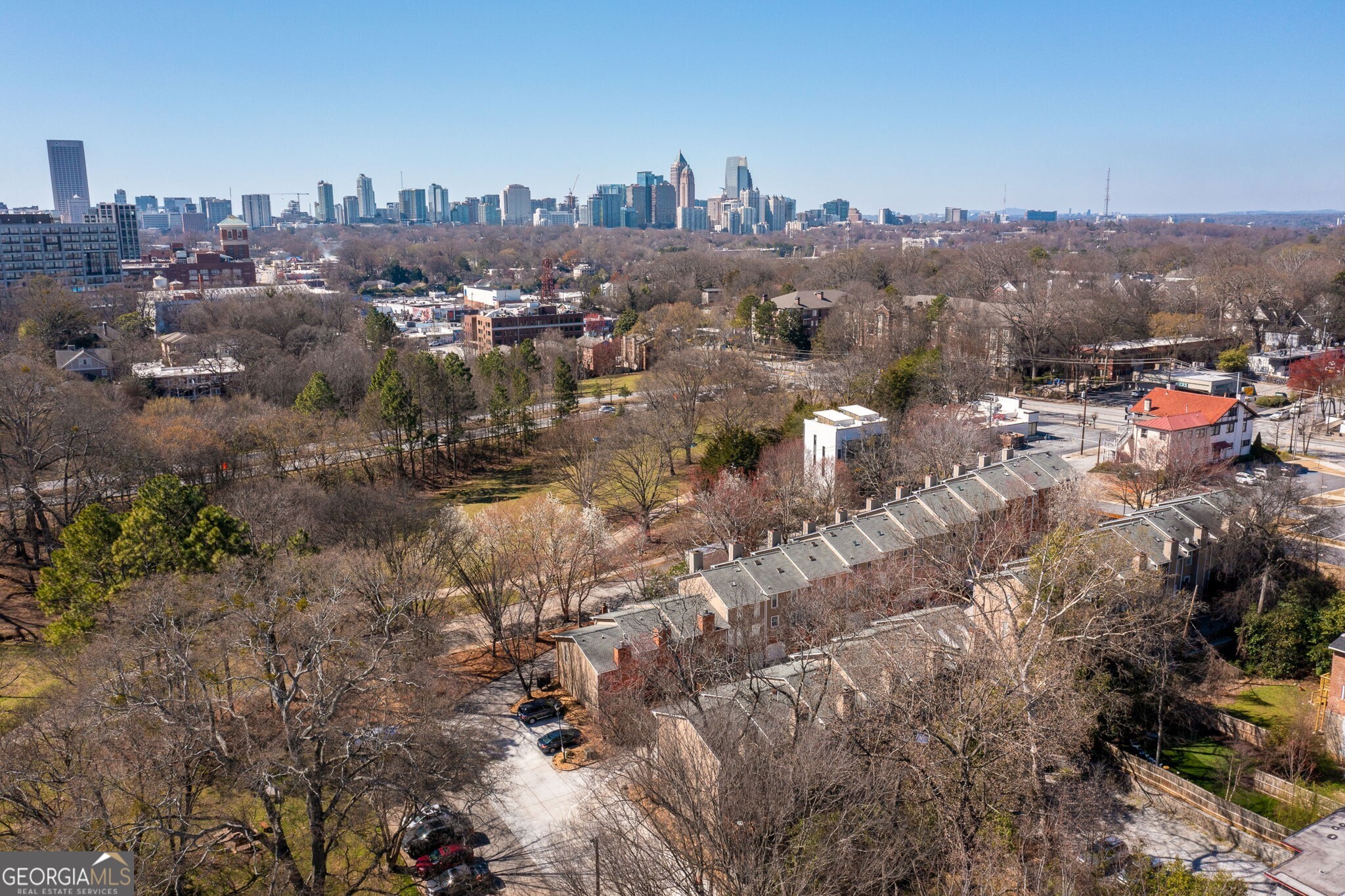 651 Park Village Drive NE
