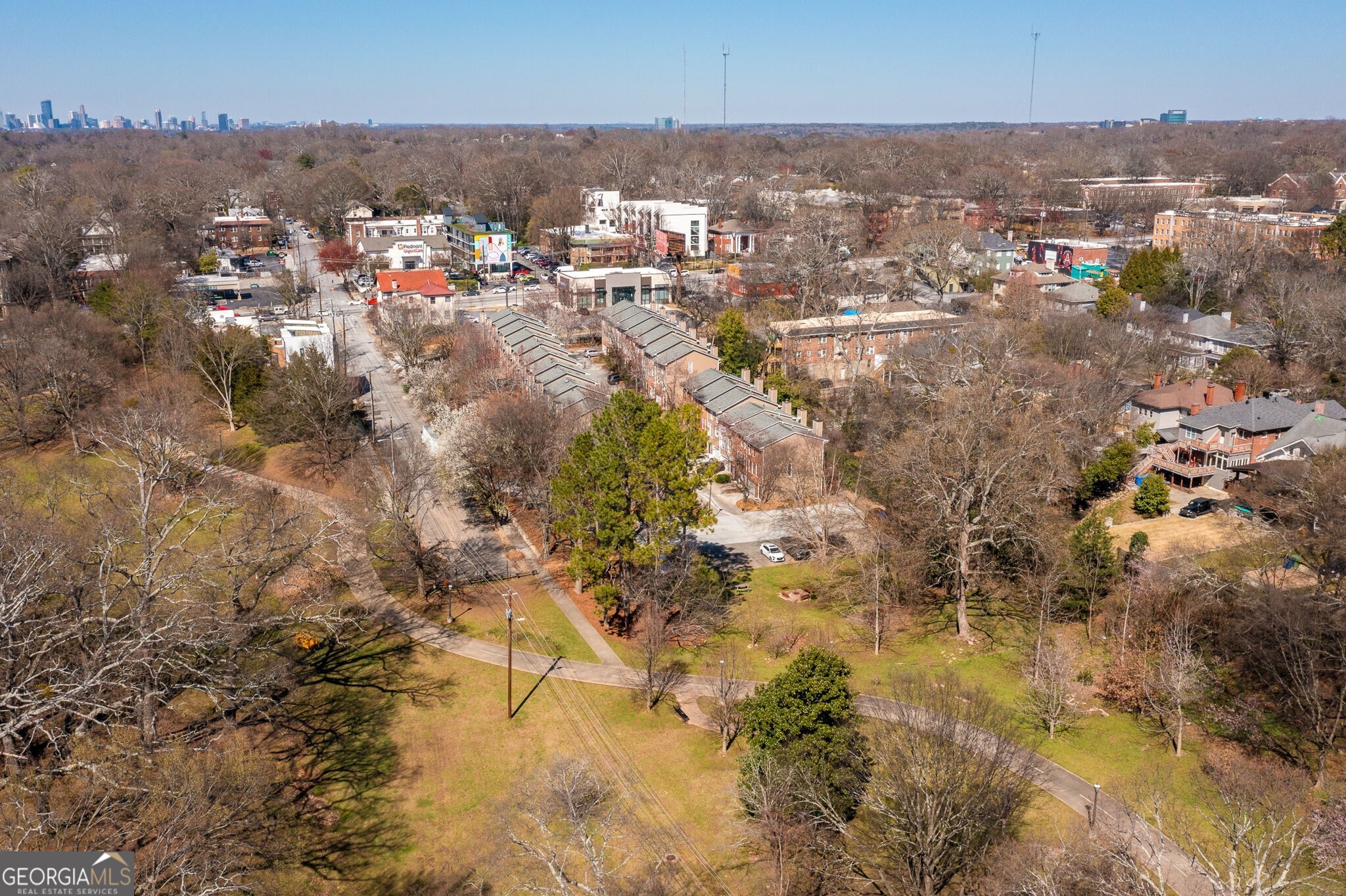 651 Park Village Drive NE