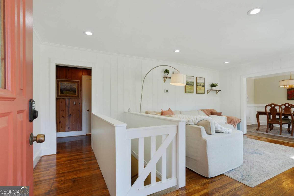 2592 Valley Stream Drive