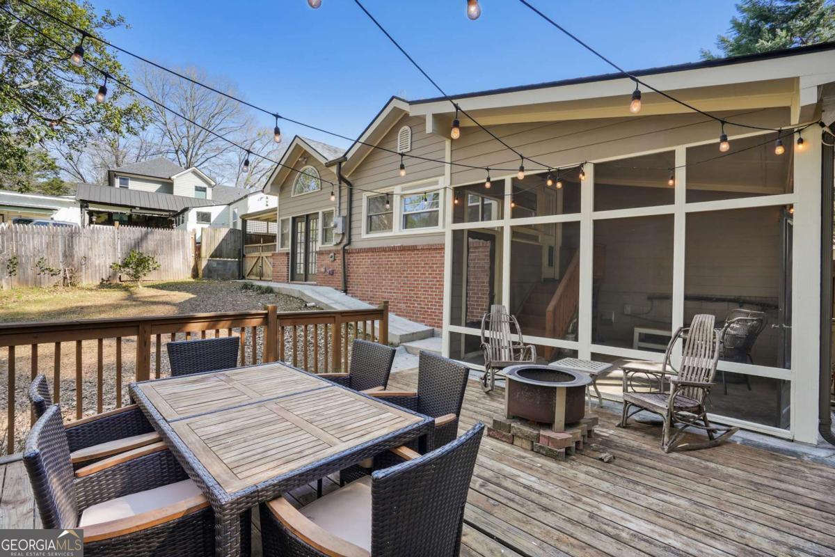 2592 Valley Stream Drive