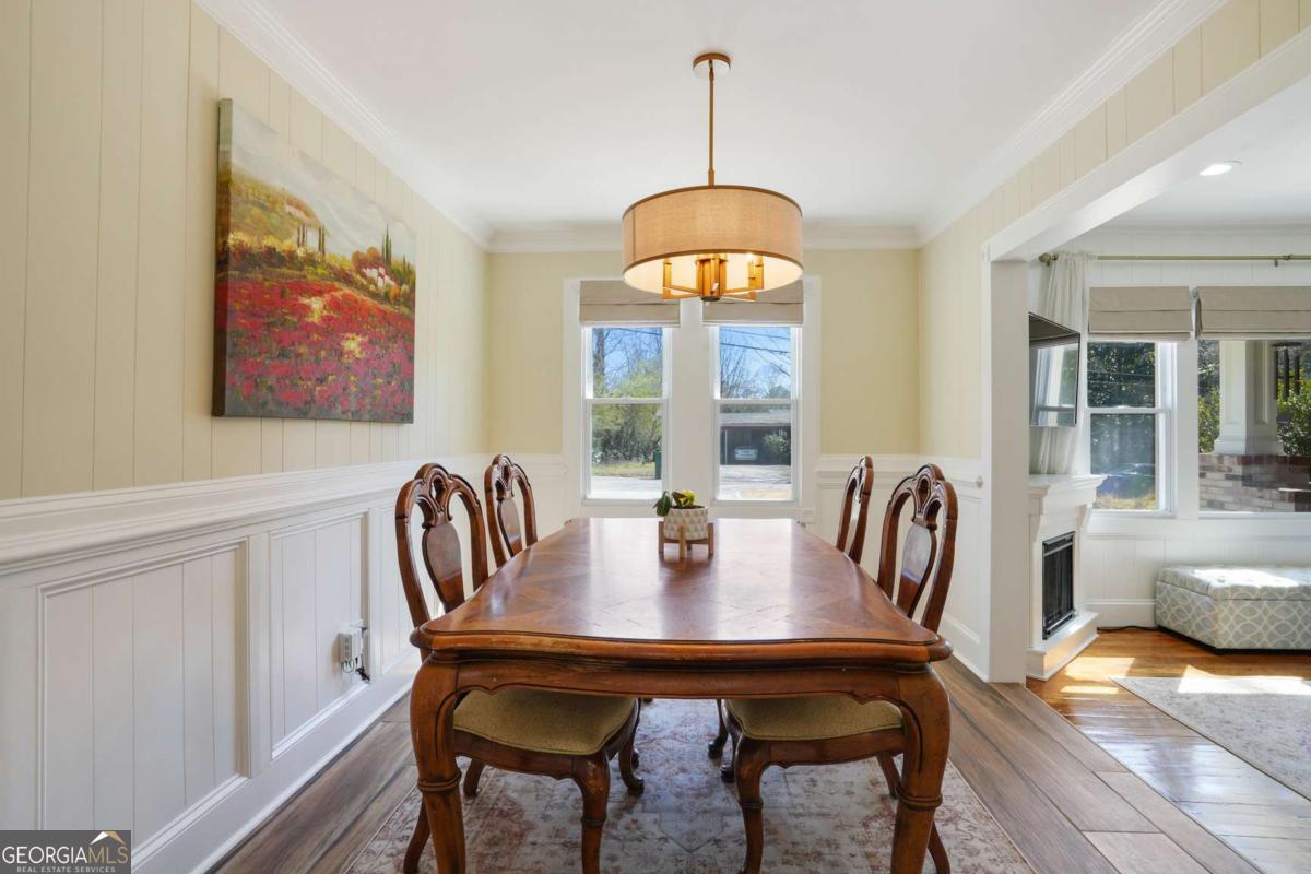 2592 Valley Stream Drive
