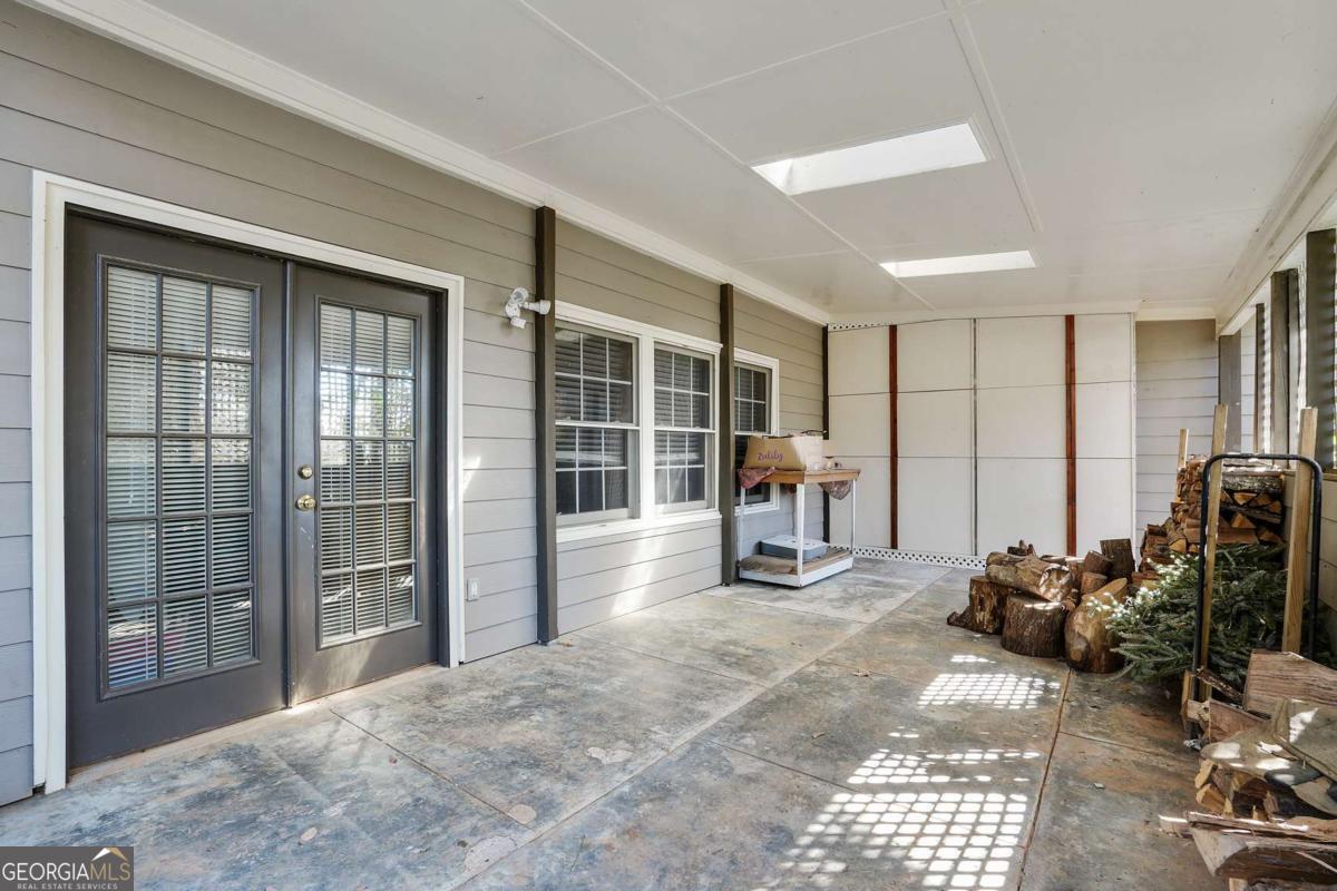 2592 Valley Stream Drive