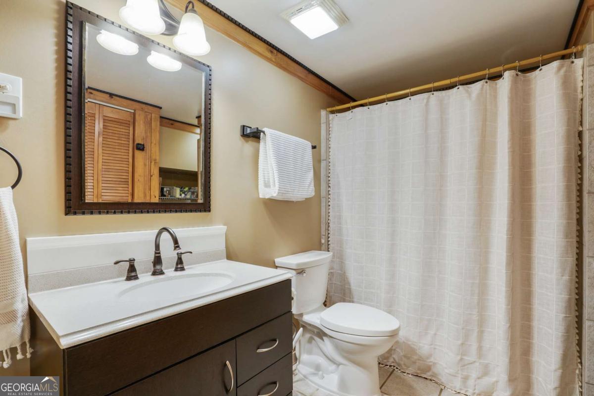 2592 Valley Stream Drive