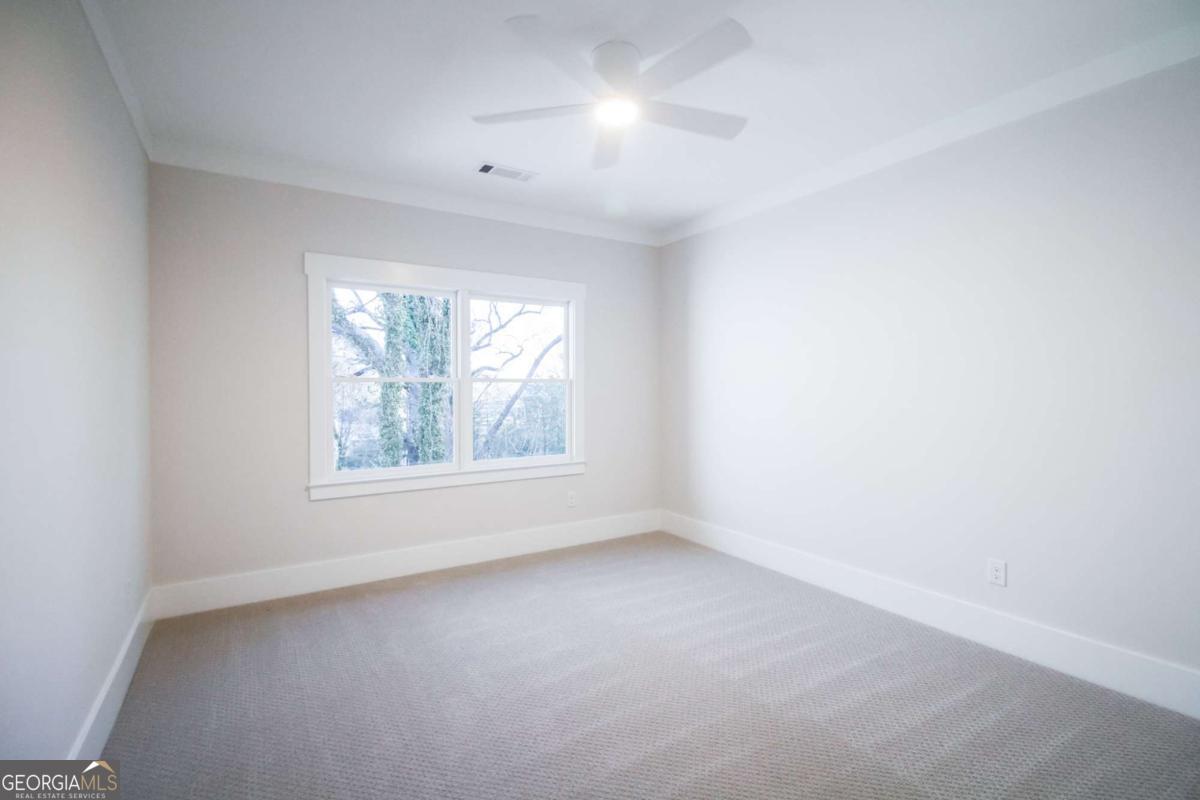 496 Federal Terrace SE