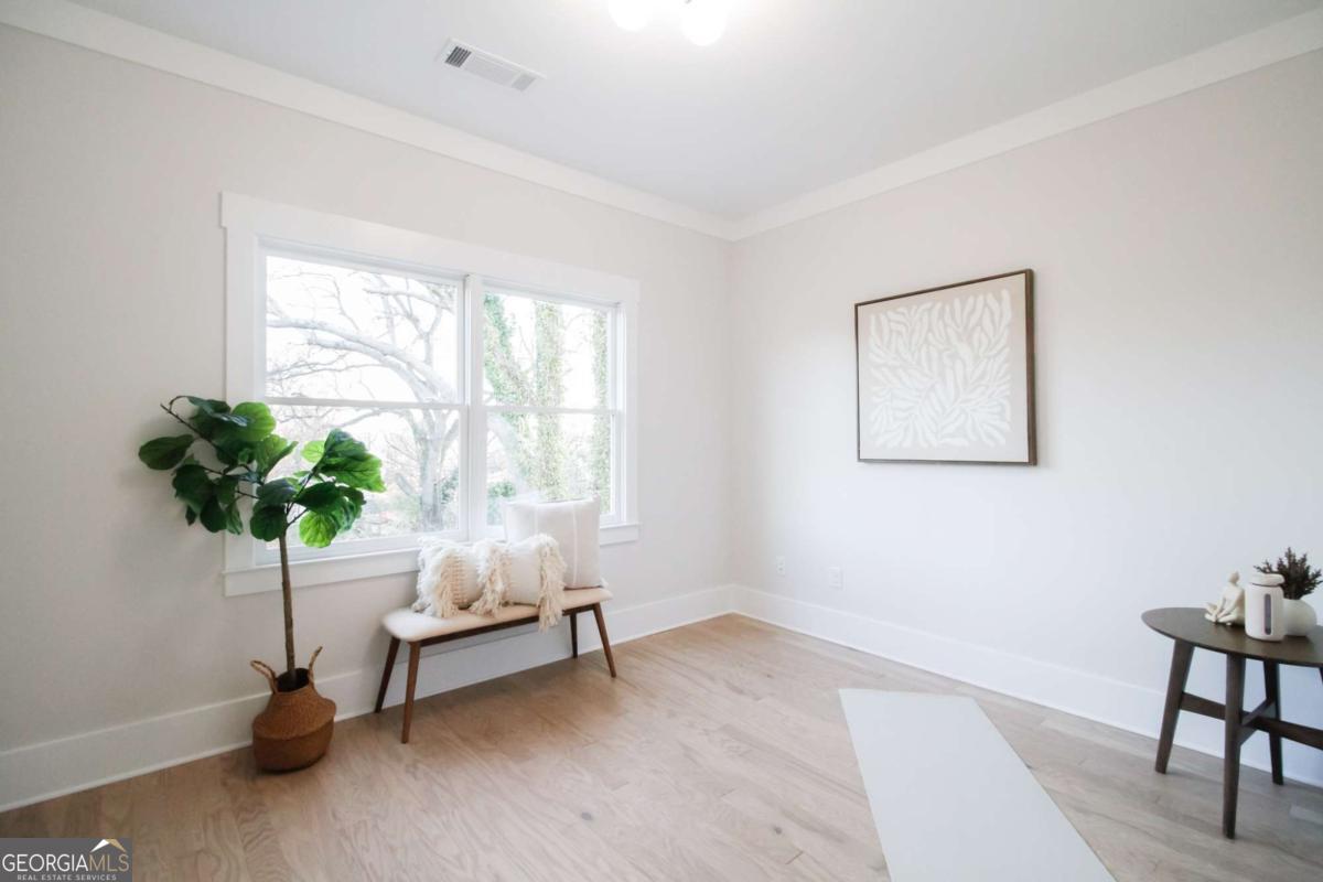 496 Federal Terrace SE