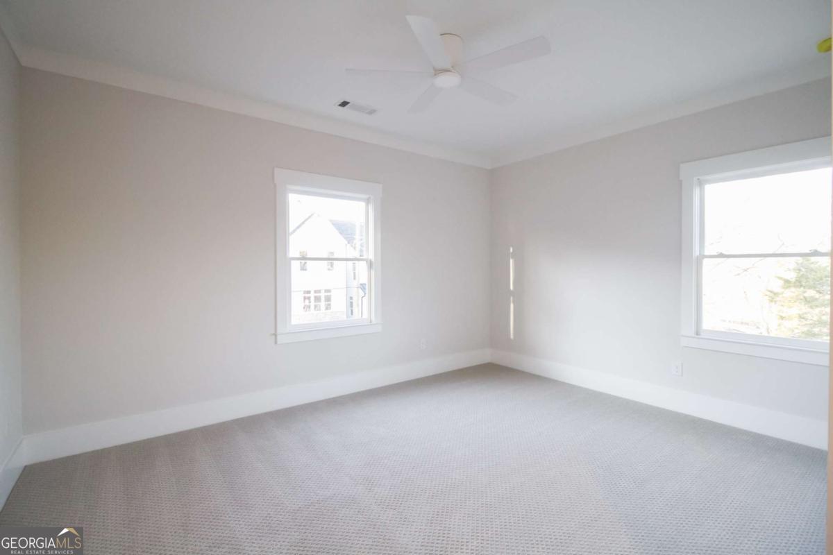 496 Federal Terrace SE