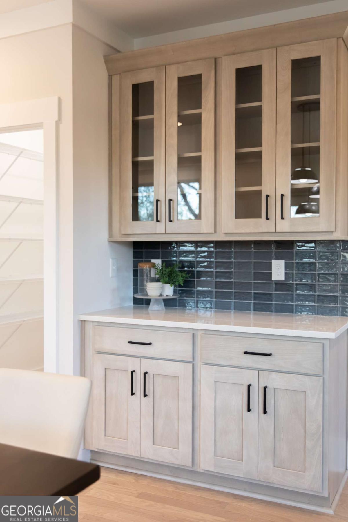 496 Federal Terrace SE