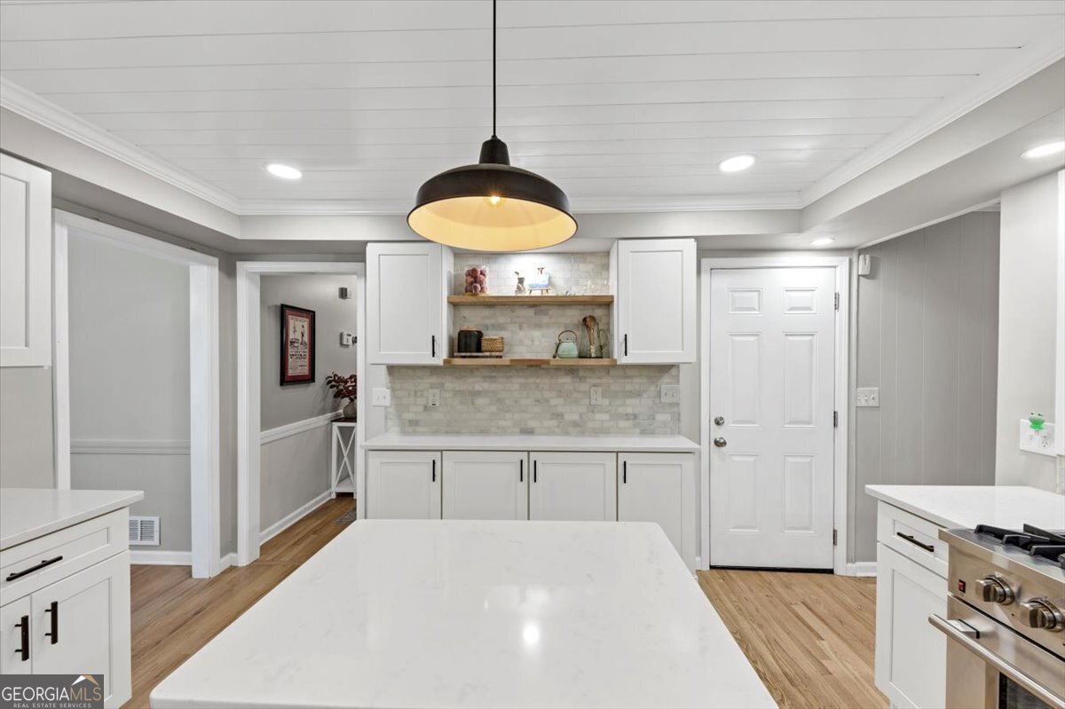 330 Knoll Woods Drive