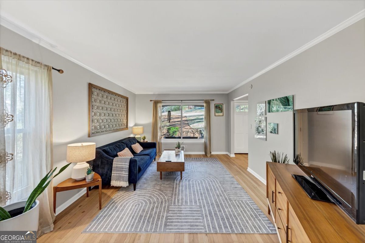 330 Knoll Woods Drive