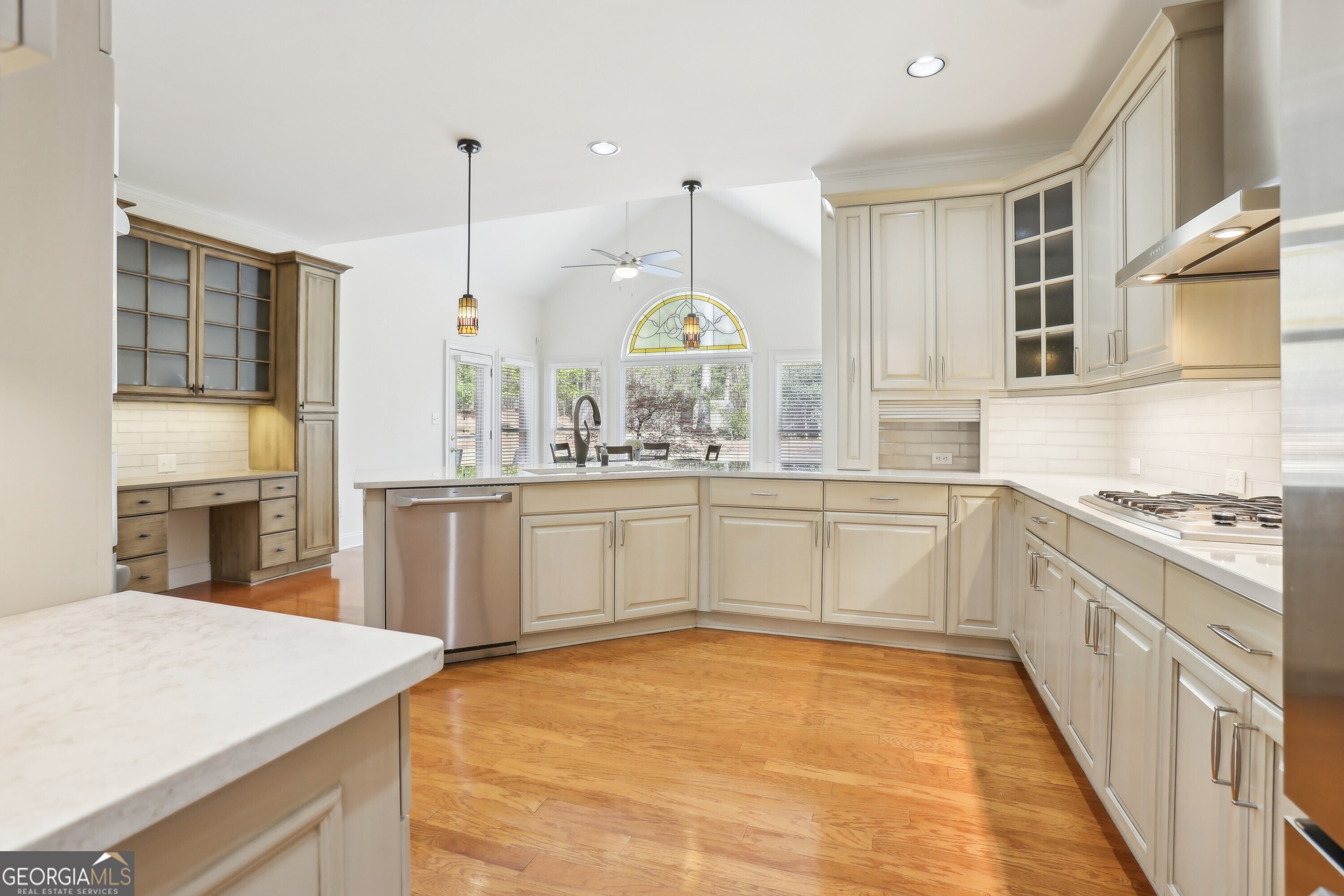 1120 Grace Hill Drive