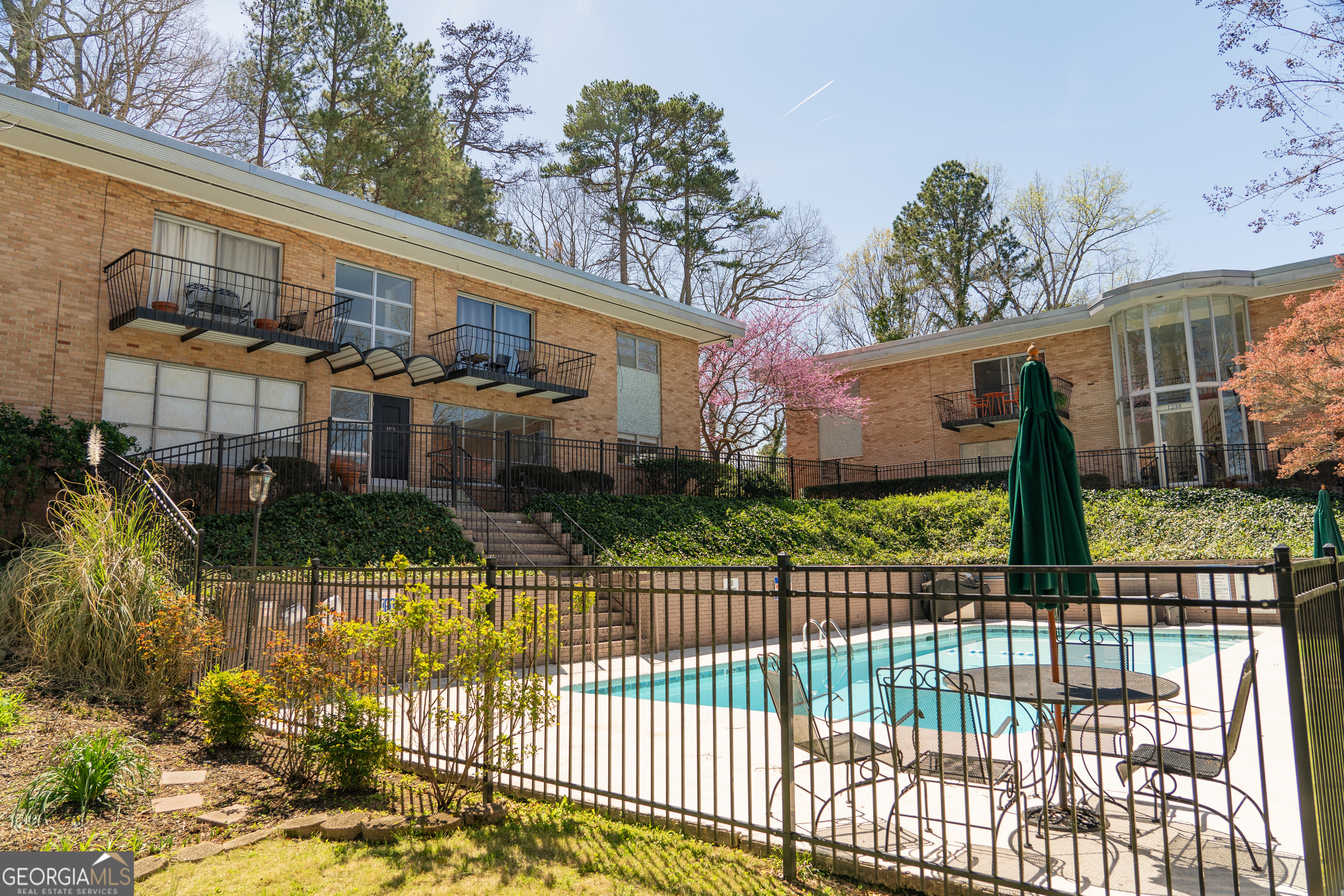 1235 Woodland Avenue NE # 1