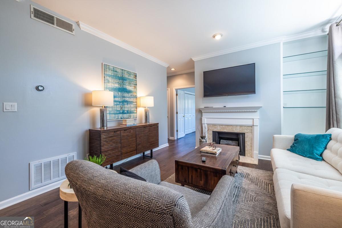 240 Renaissance Parkway NE # 112