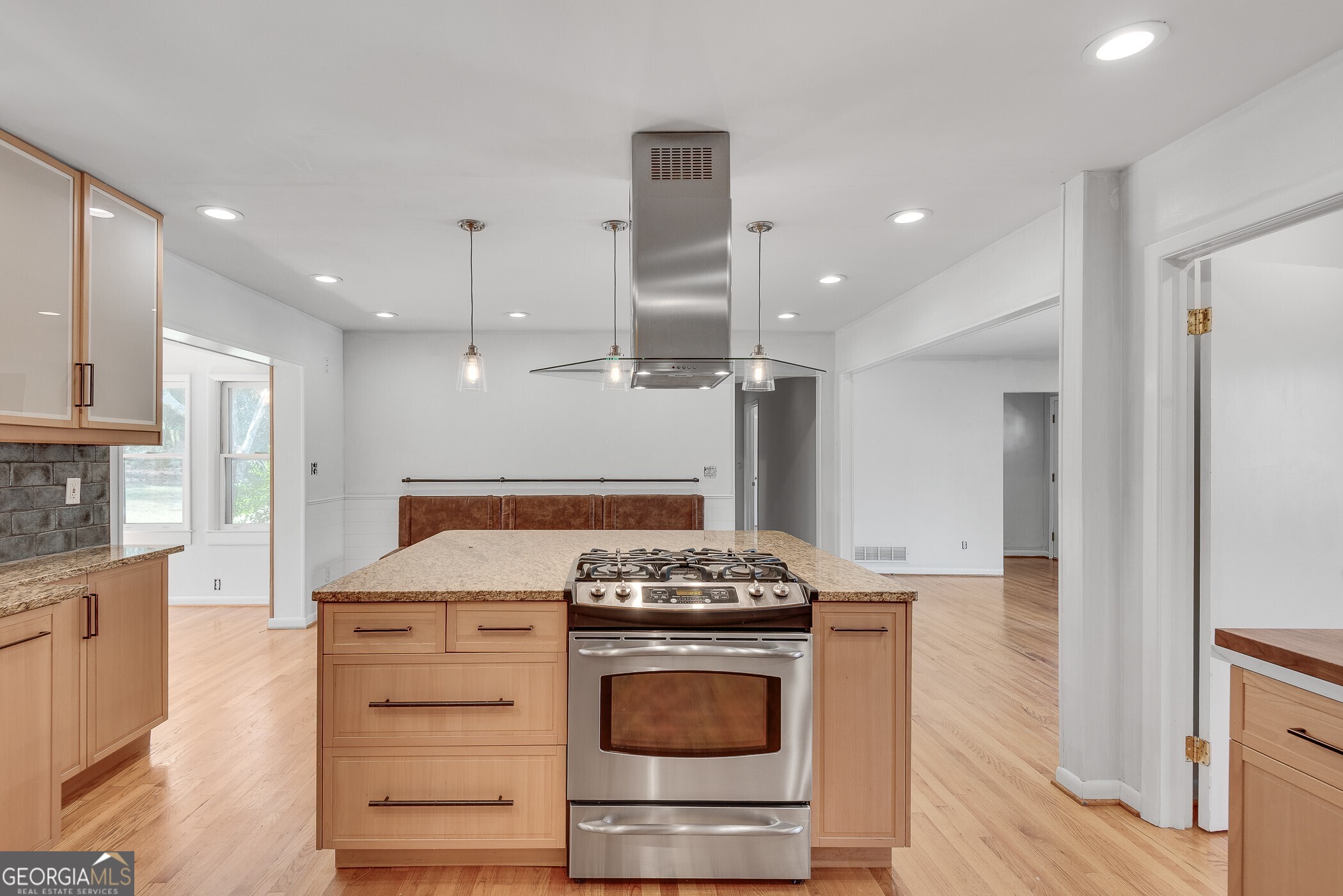 2546 Shetland Drive
