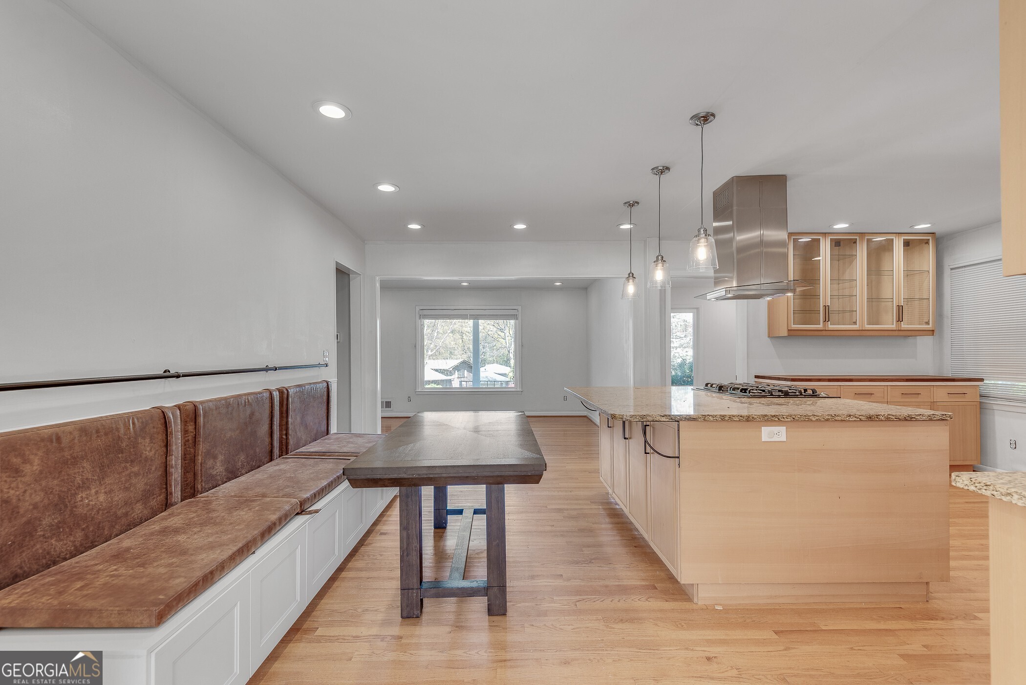 2546 Shetland Drive