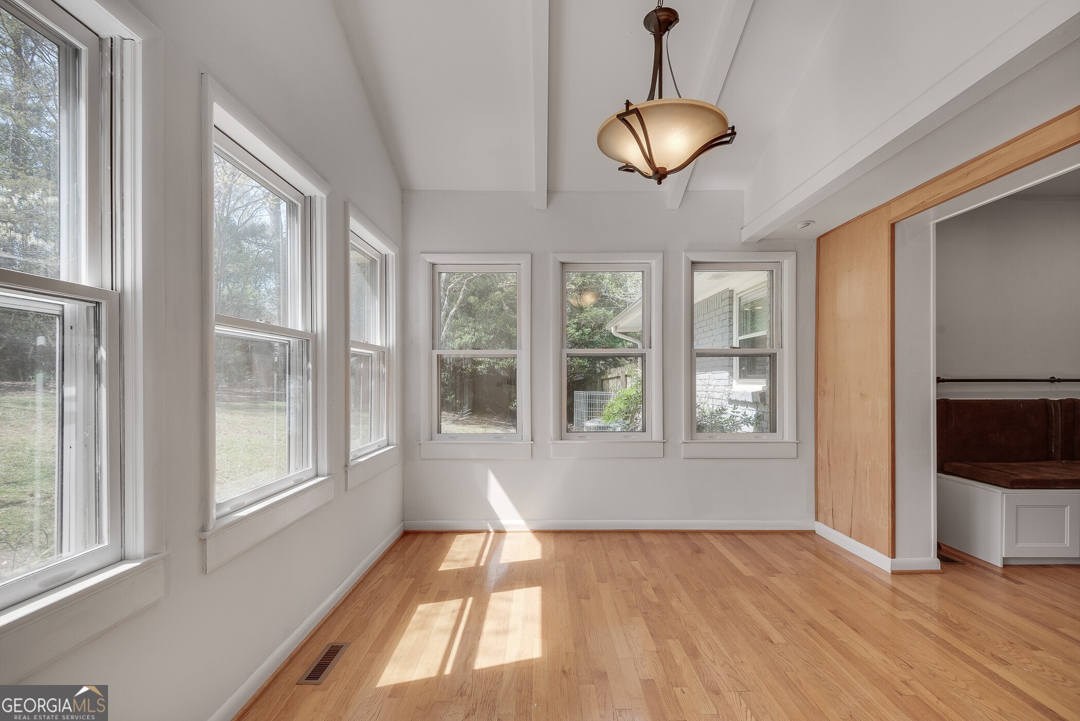2546 Shetland Drive