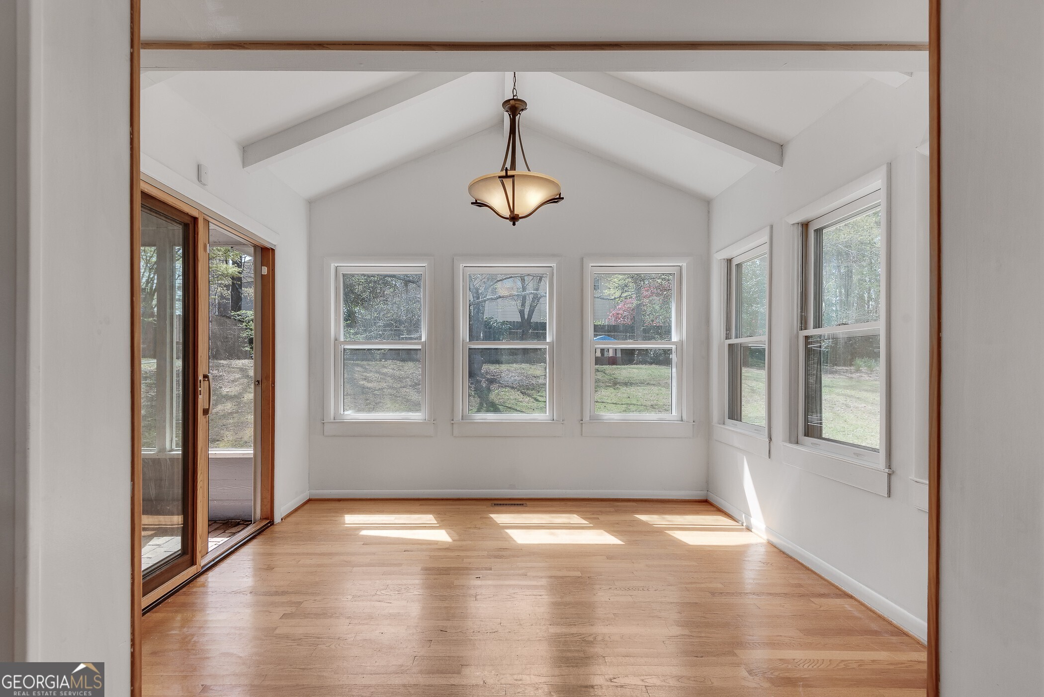 2546 Shetland Drive