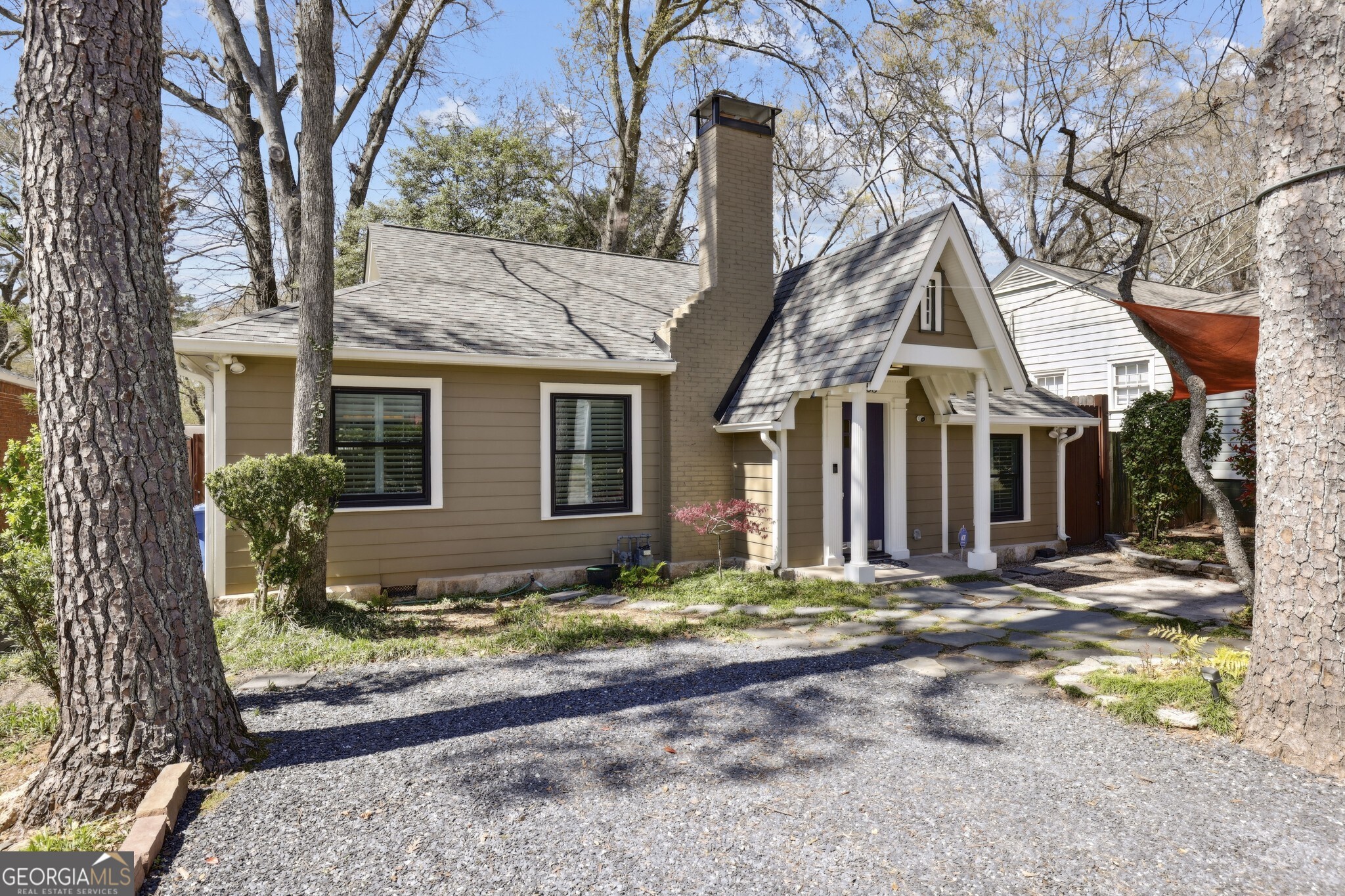 156 Sisson Avenue NE